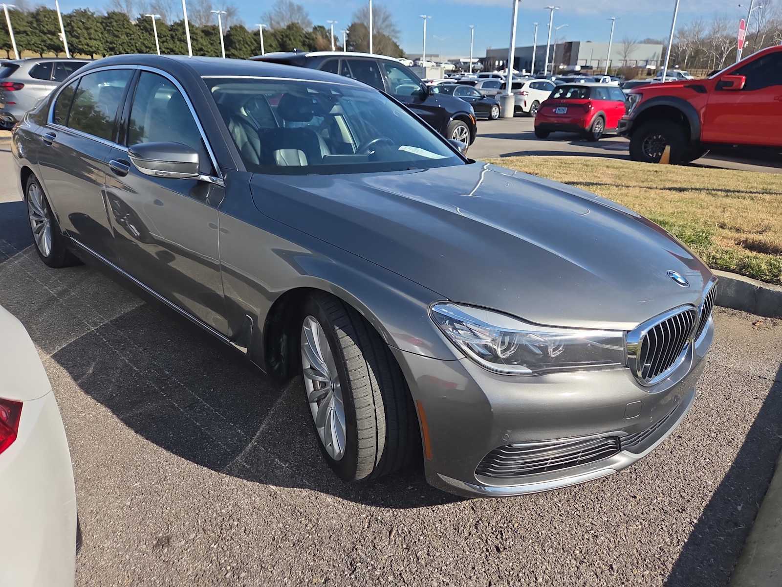 2019 BMW 7 Series 740i's photo