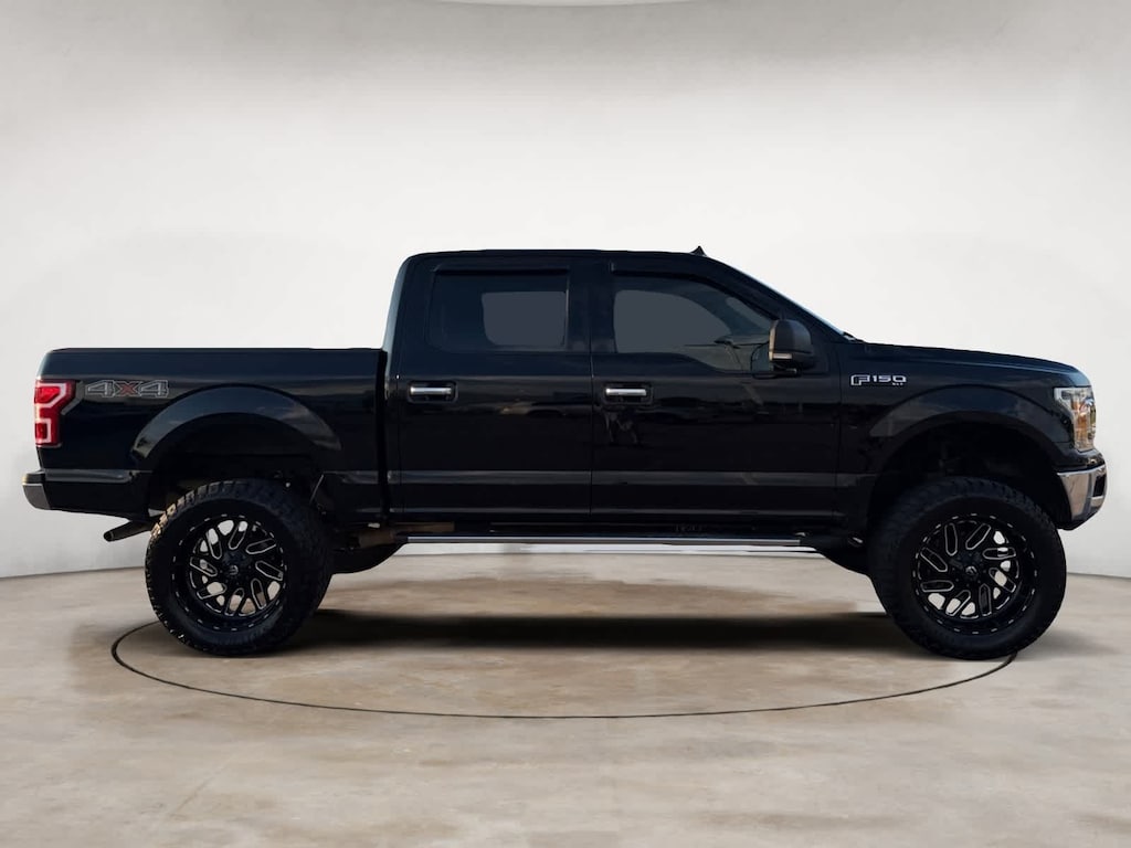 Used 2019 Ford F-150 XLT 4WD Supercrew 5.5 Box Truck SuperCrew Cab