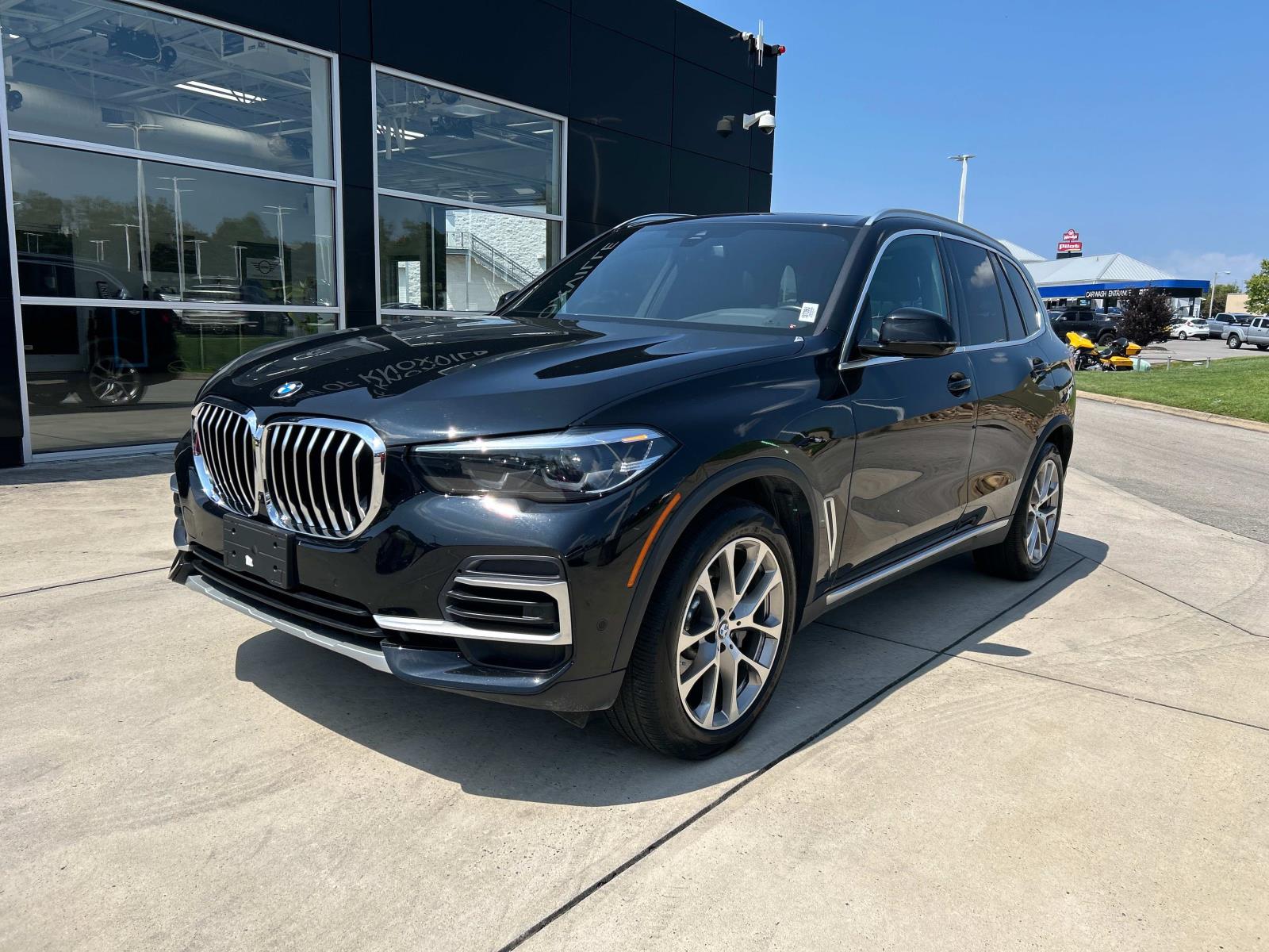 Used 2022 BMW X5 40i with VIN 5UXCR6C00N9K56822 for sale in Knoxville, TN