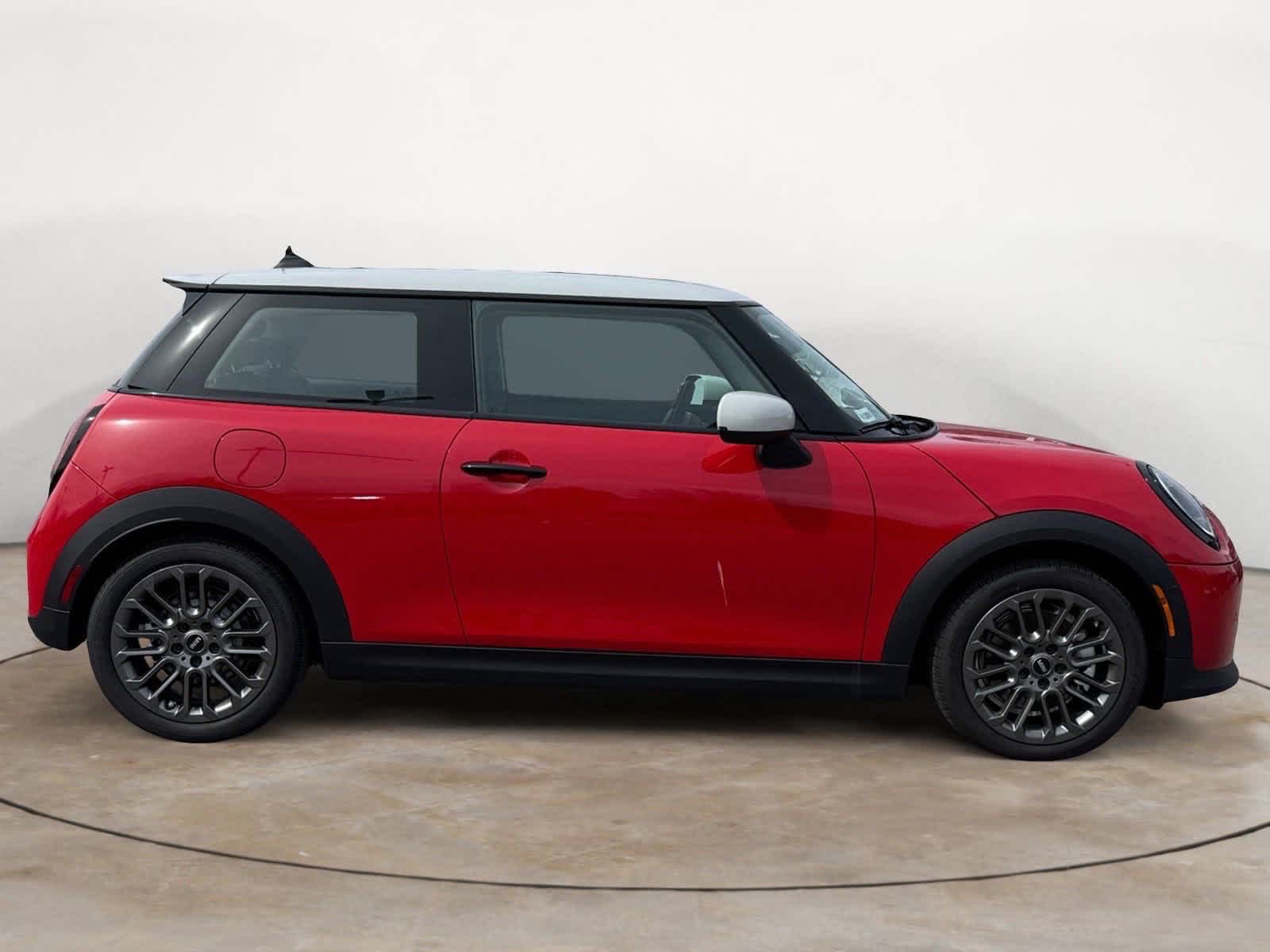 2025 Mini Cooper Signature photo 2