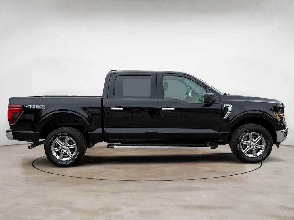 Used 2024 Ford F-150 XLT 4WD Supercrew 5.5 Box Truck SuperCrew Cab