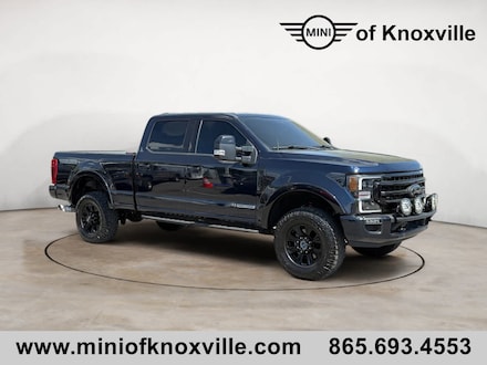 2022 Ford F-250 Lariat 4WD Crew Cab 6.75 Box Truck Crew Cab