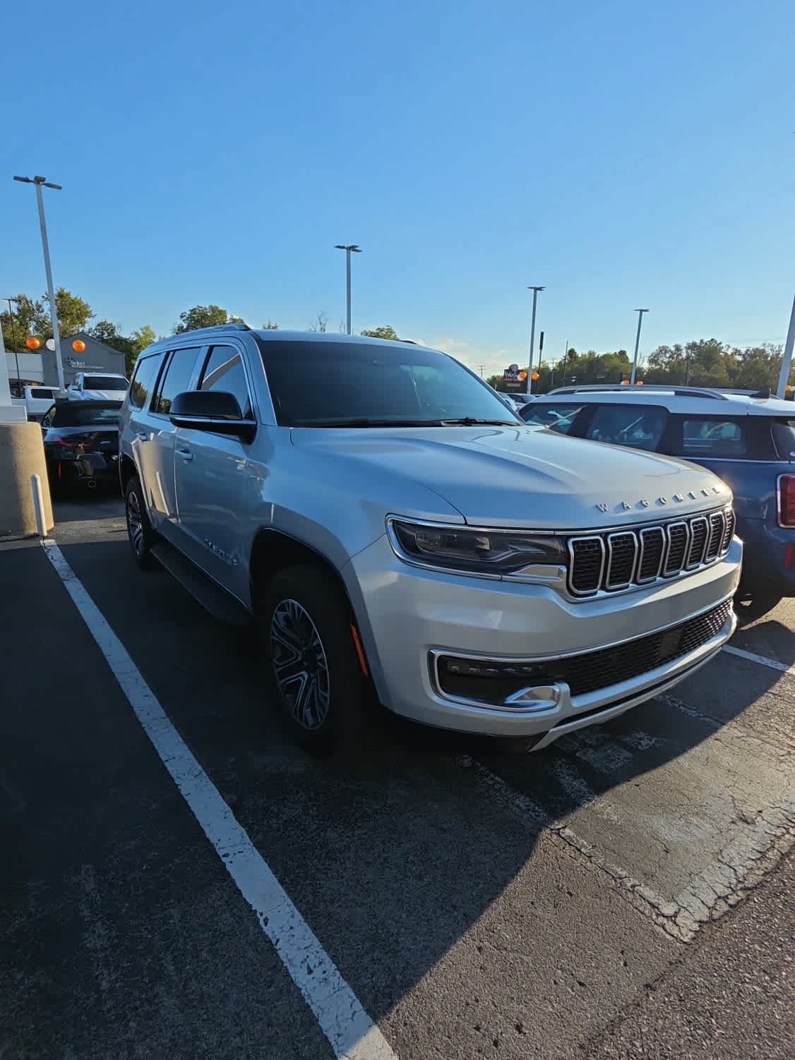 2023 Jeep Wagoneer Series II photo 3