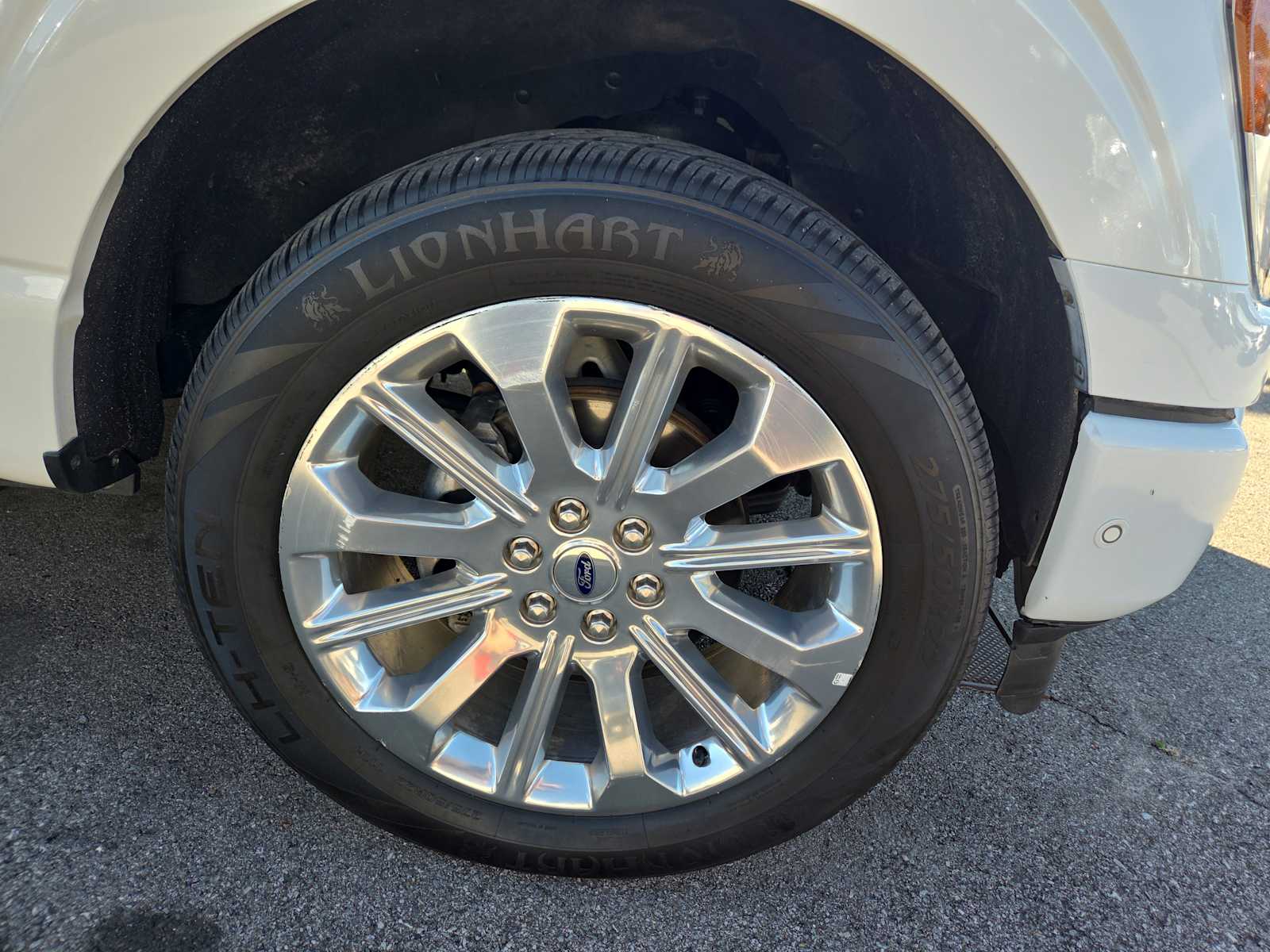 2023 Ford F-150 Limited photo 2