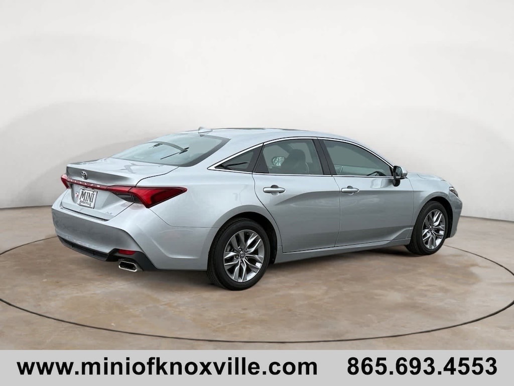 Used 2022 Toyota Avalon XLE Sedan
