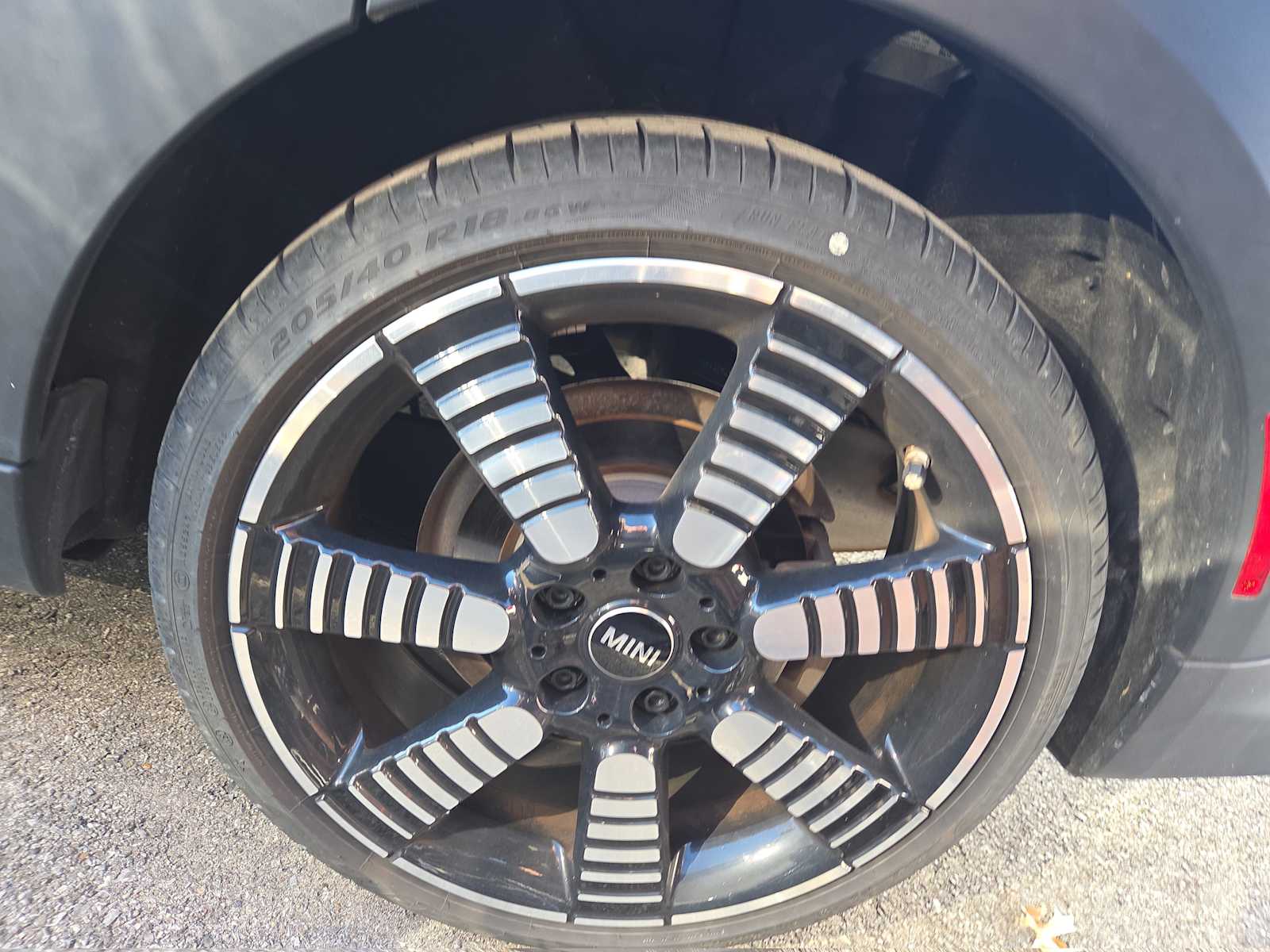 2023 Mini Cooper 4 Door Hardtop S photo 3
