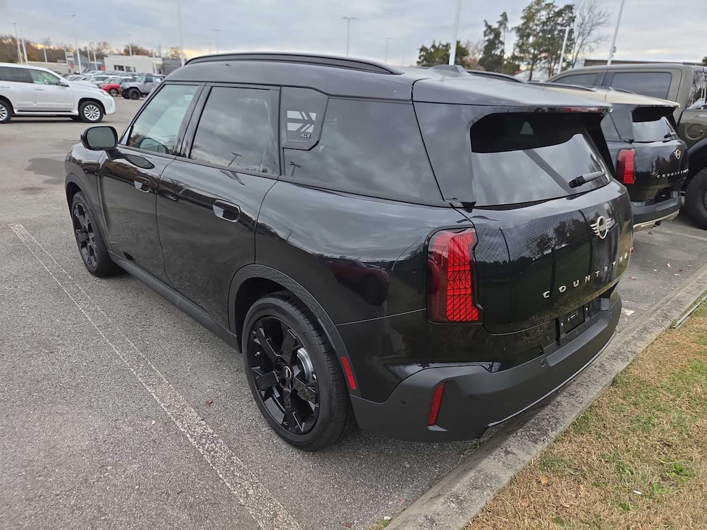 New 2026 MINI Countryman Iconic SUV