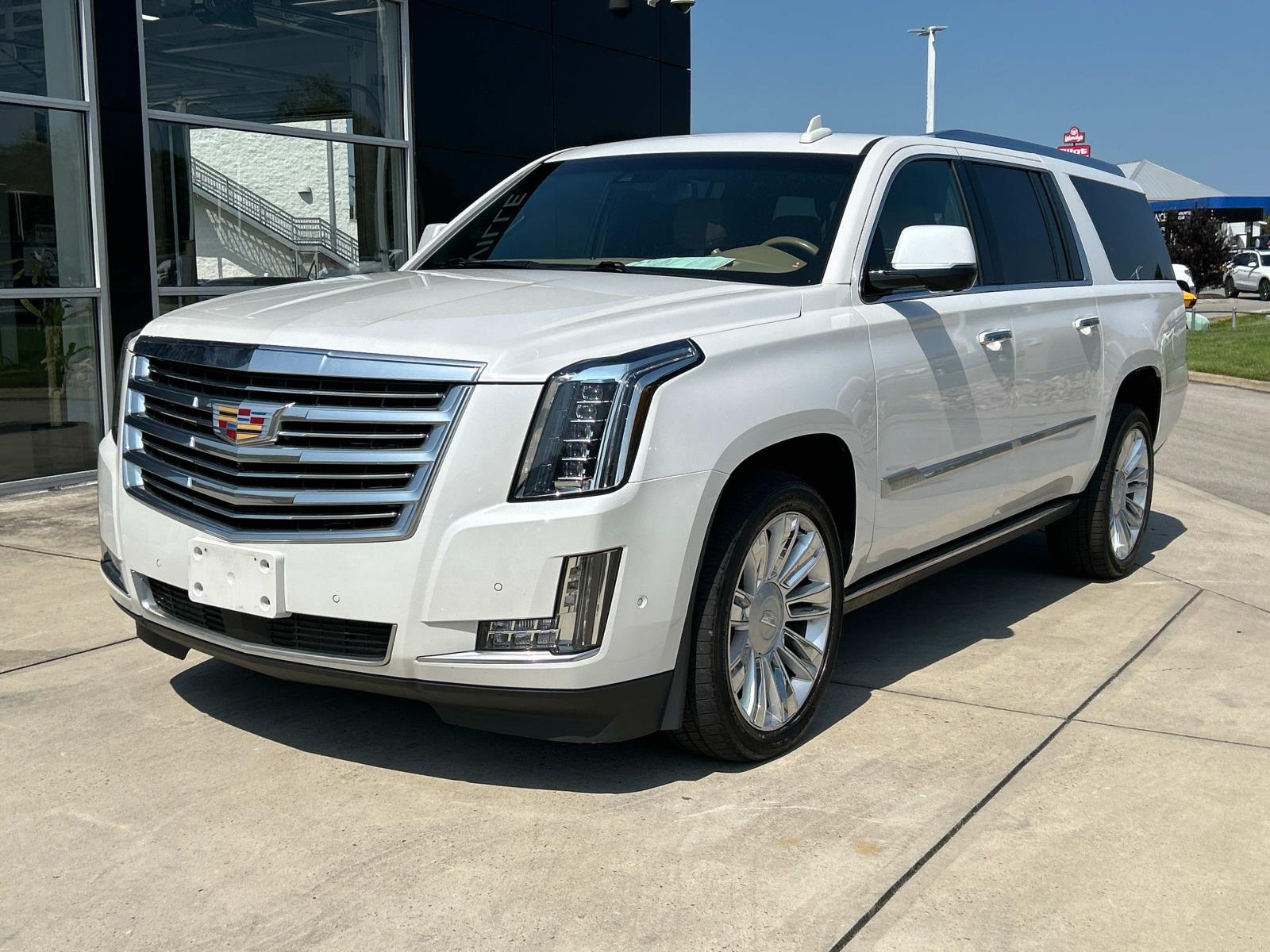 Used 2020 Cadillac Escalade ESV Platinum with VIN 1GYS4KKJ6LR198057 for sale in Knoxville, TN