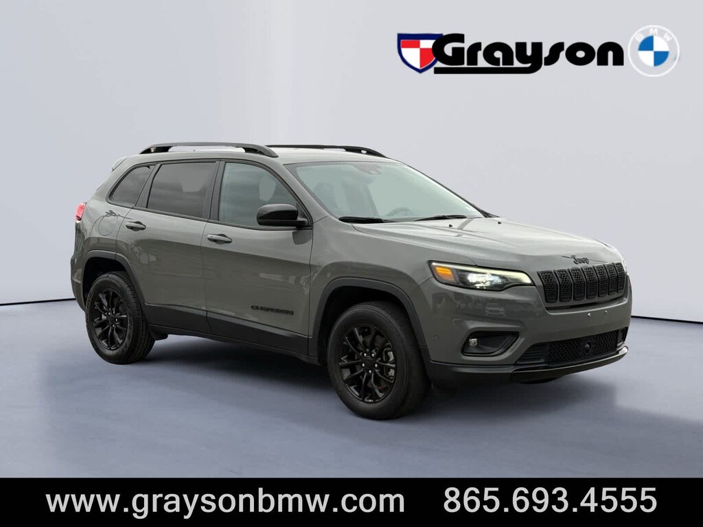 Used 2023 Jeep Cherokee Altitude Lux SUV