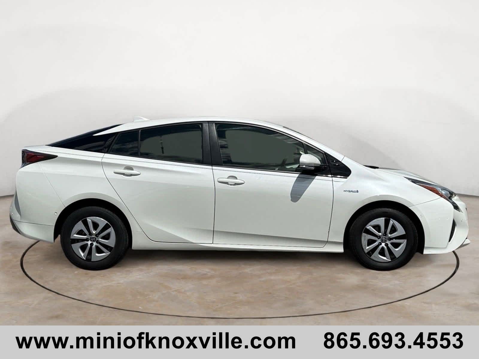 Used 2018 Toyota Prius Three with VIN JTDKARFU5J3059386 for sale in Knoxville, TN
