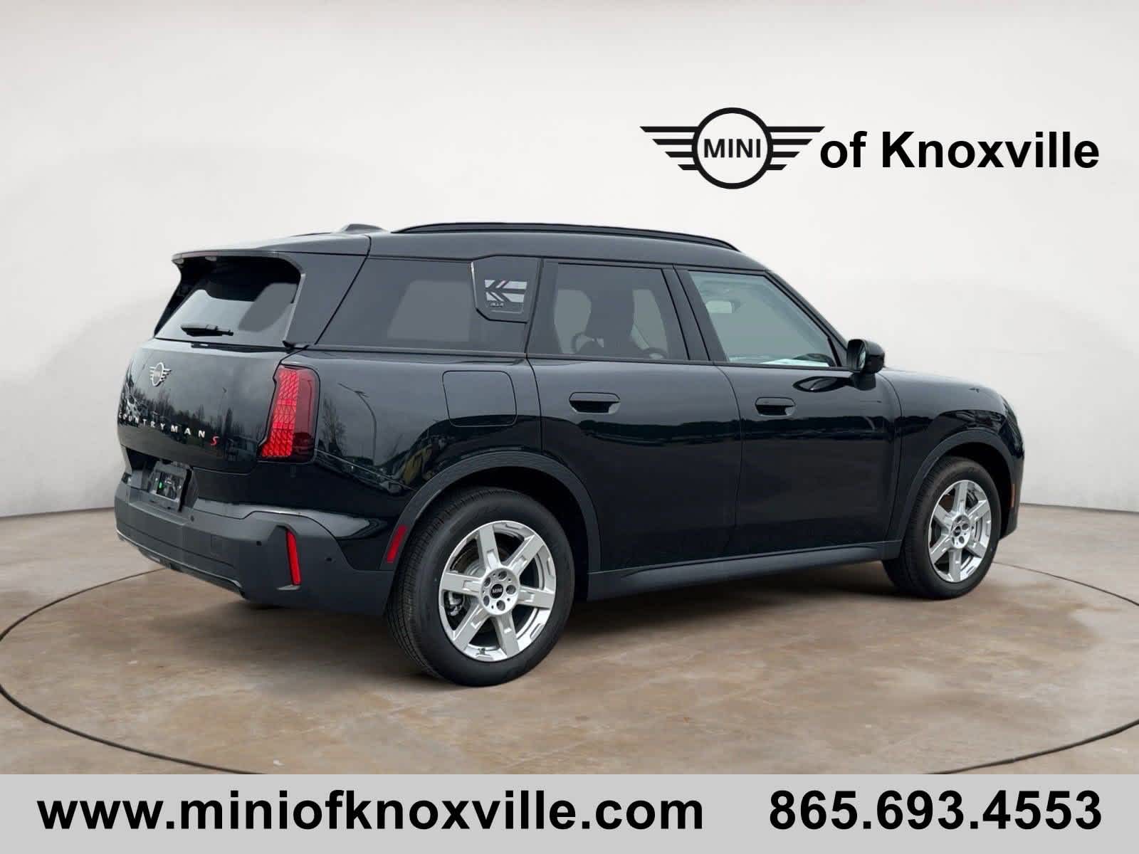 2025 Mini Countryman Iconic photo 3