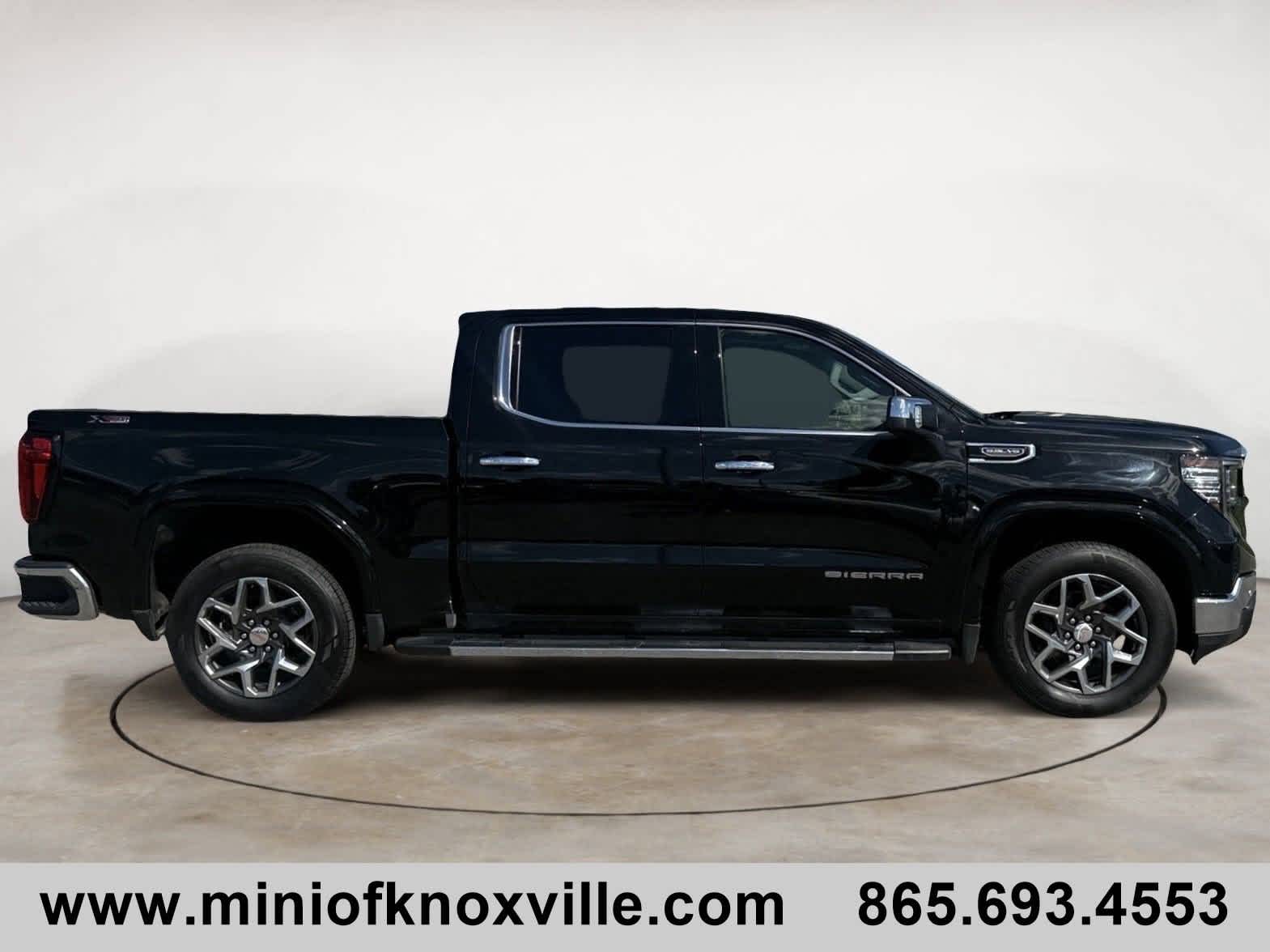 Used 2024 GMC Sierra 1500 SLT with VIN 1GTUUDED2RZ166909 for sale in Knoxville, TN