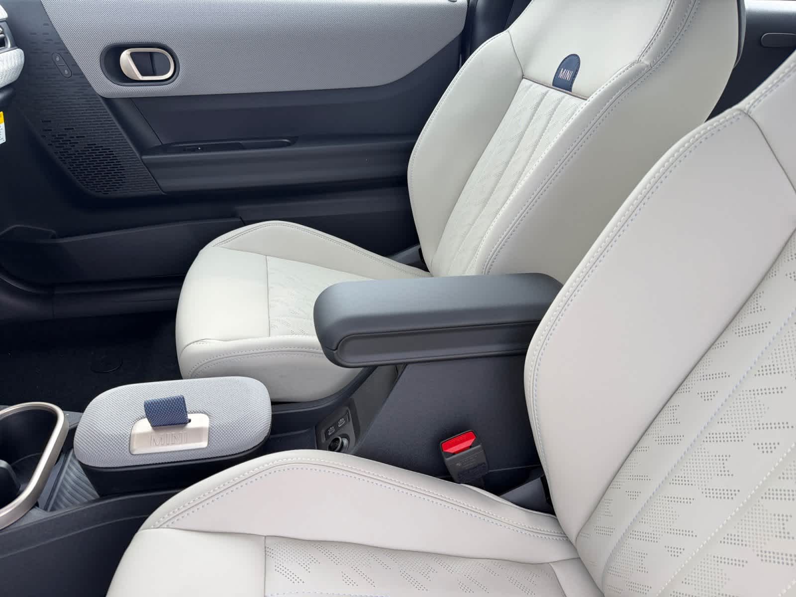 2026 MINI Hardtop 2 Door S - Photo 12
