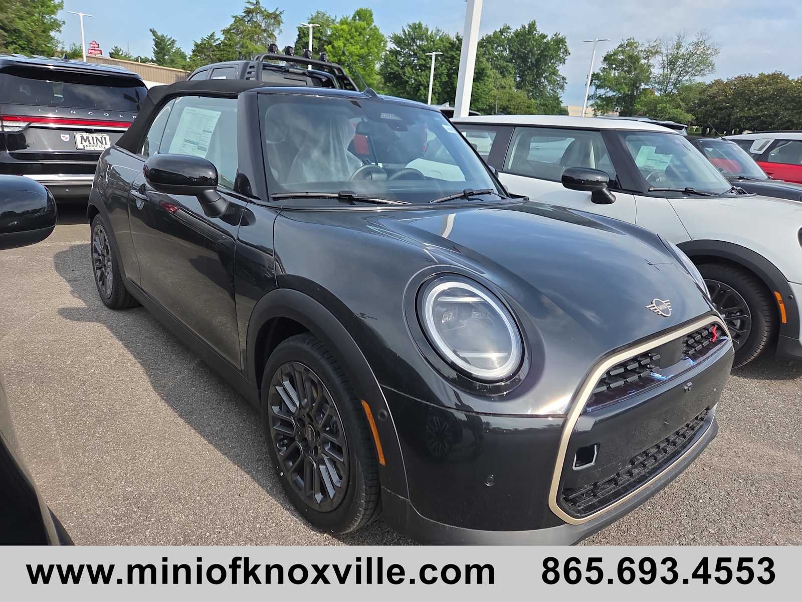 2026 MINI Convertible Cooper S's photo