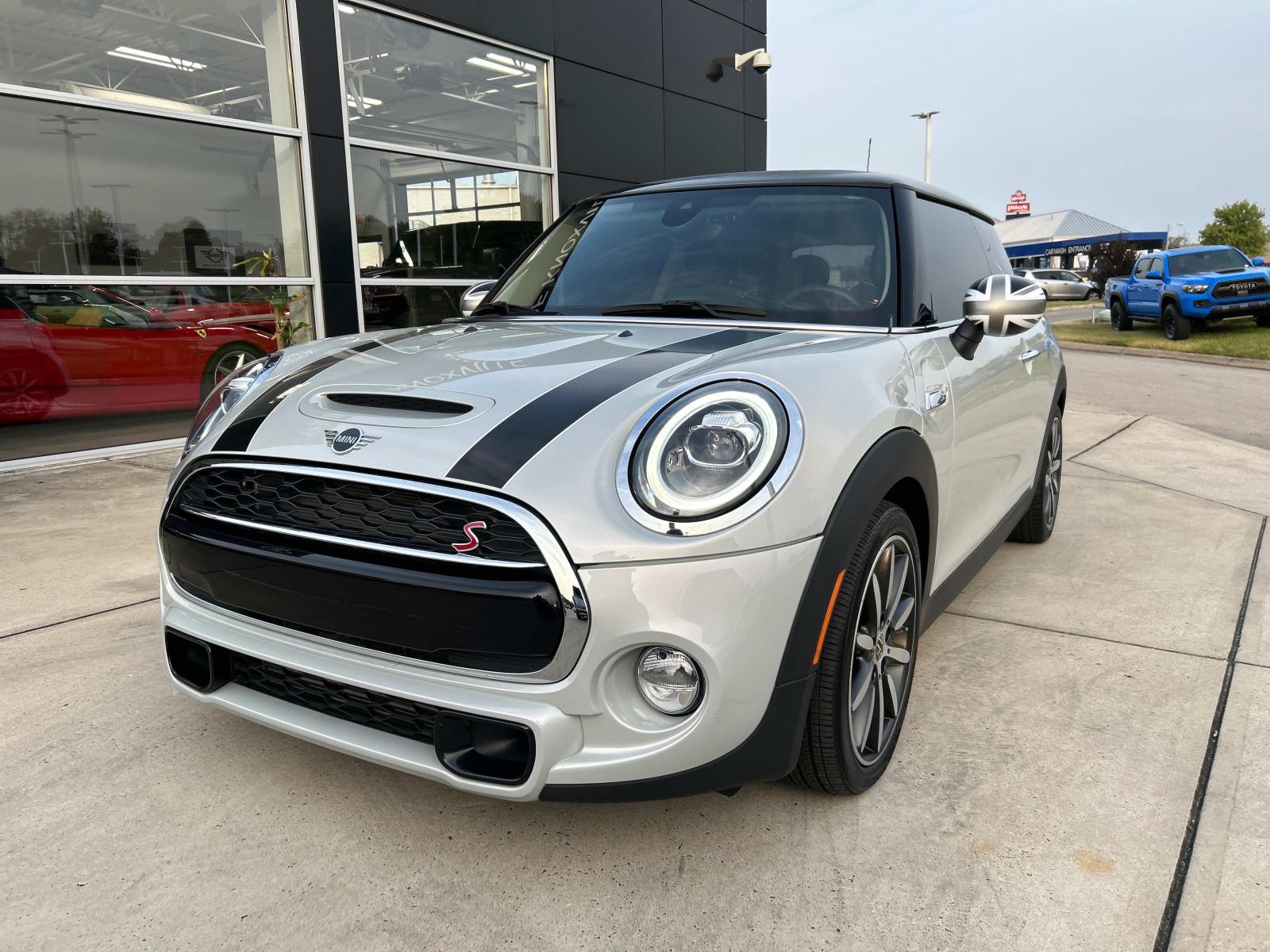 Used 2019 MINI Hardtop 2 Door S with VIN WMWXP7C53K2A54376 for sale in Knoxville, TN