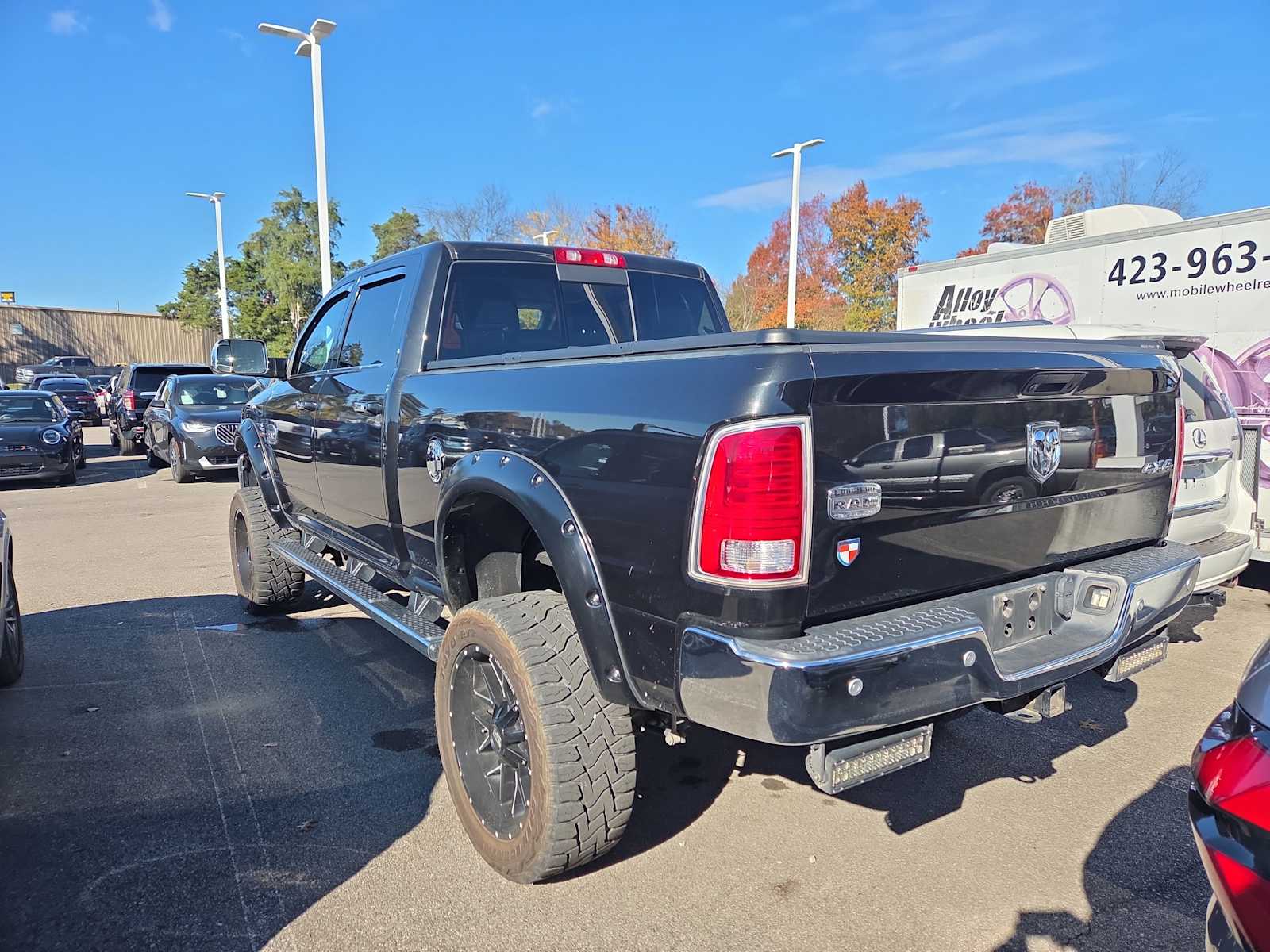 2018 Ram 2500 Longhorn photo 3