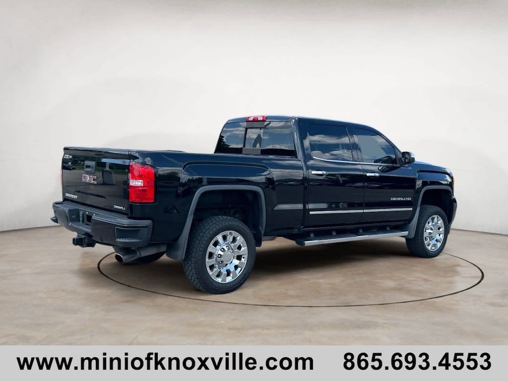 Used 2019 GMC Sierra 2500HD Denali 4WD Crew Cab 153.7 Truck Crew Cab