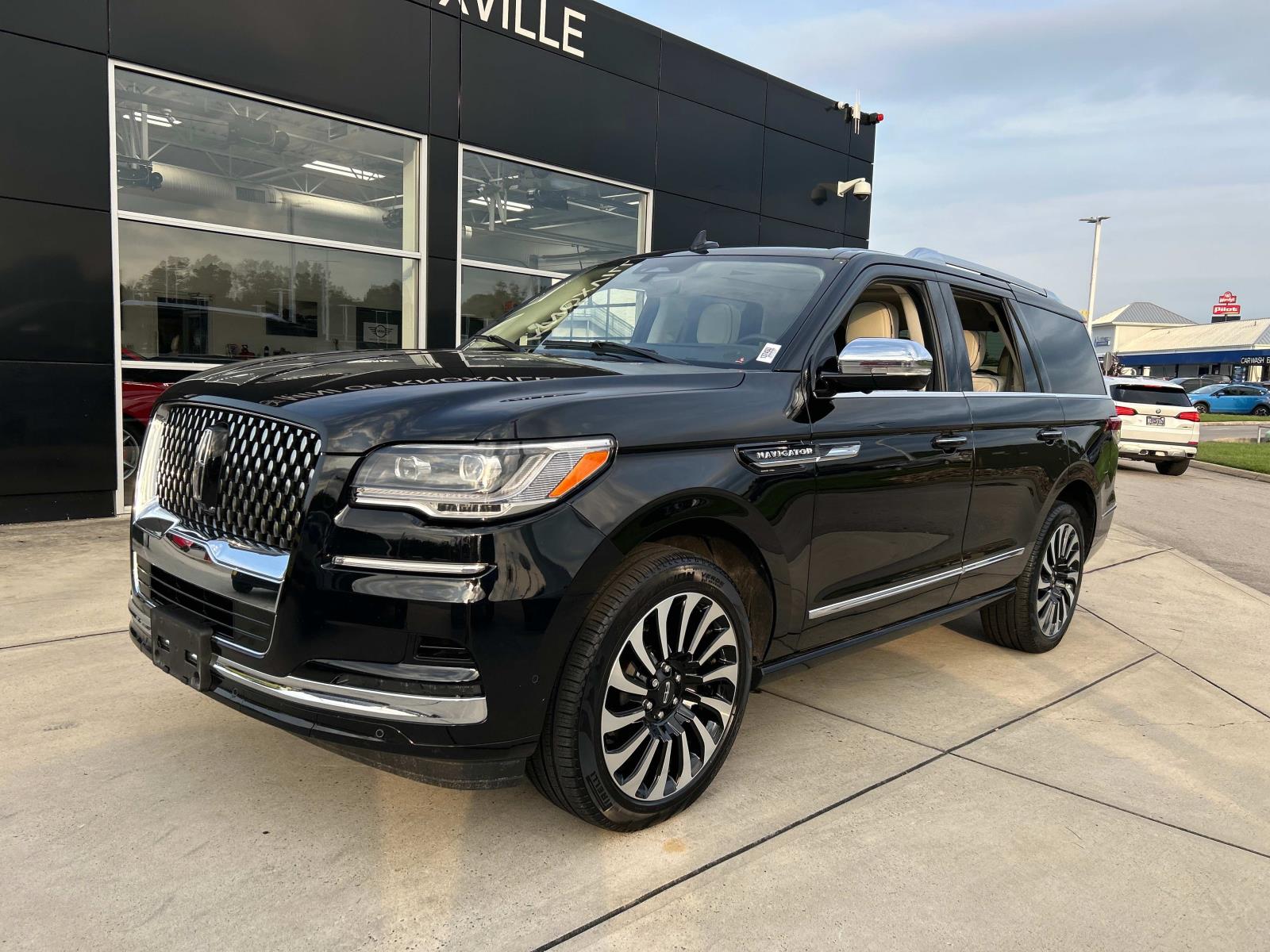 Used 2023 Lincoln Navigator Black Label with VIN 5LMJJ2TG7PEL14918 for sale in Knoxville, TN