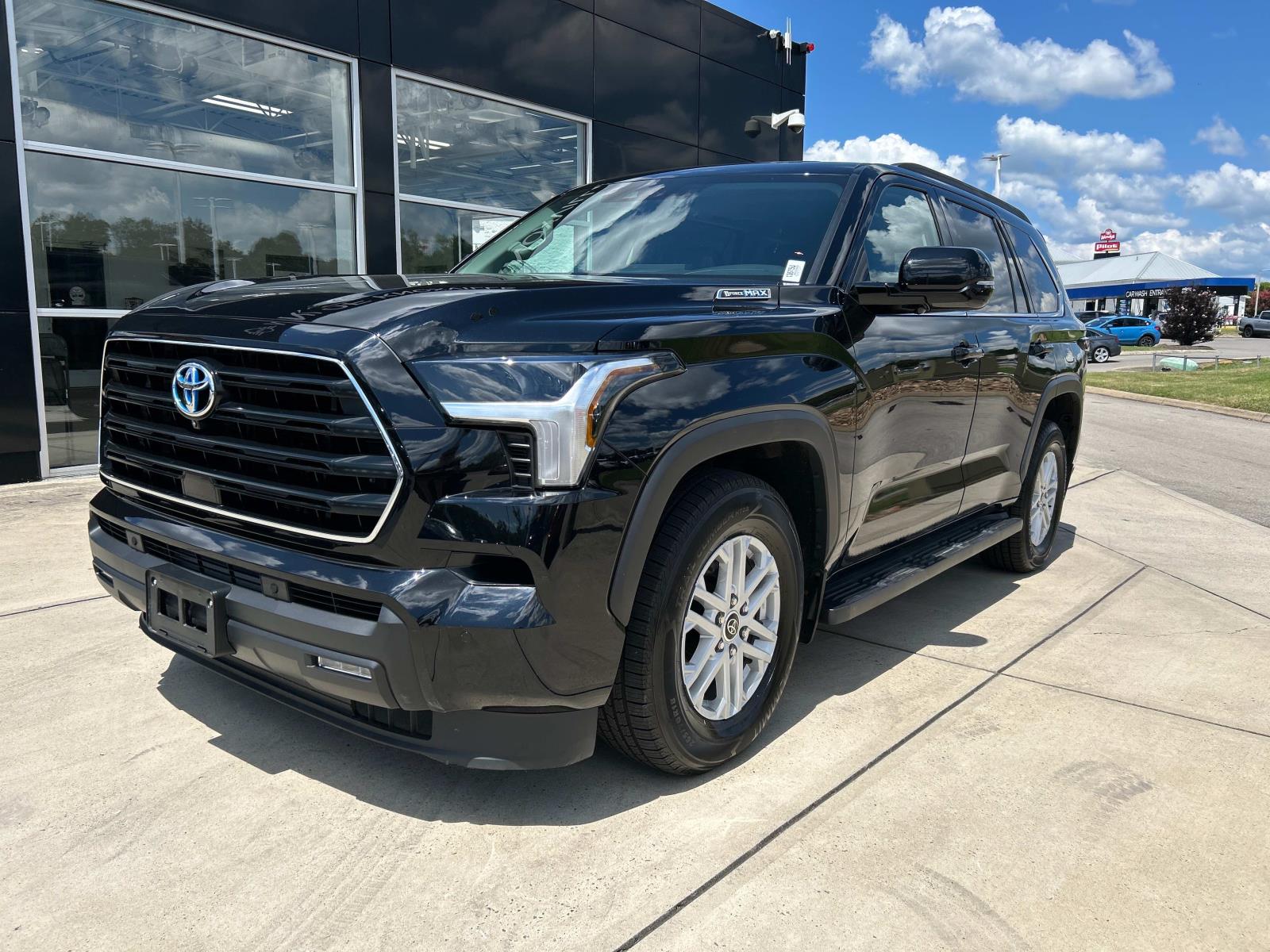 Used 2023 Toyota Sequoia SR5 with VIN 7SVAAABA7PX011243 for sale in Knoxville, TN