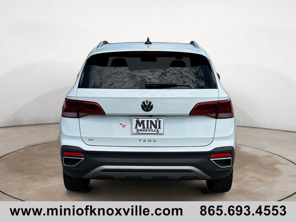 Used 2024 Volkswagen Taos SE SUV