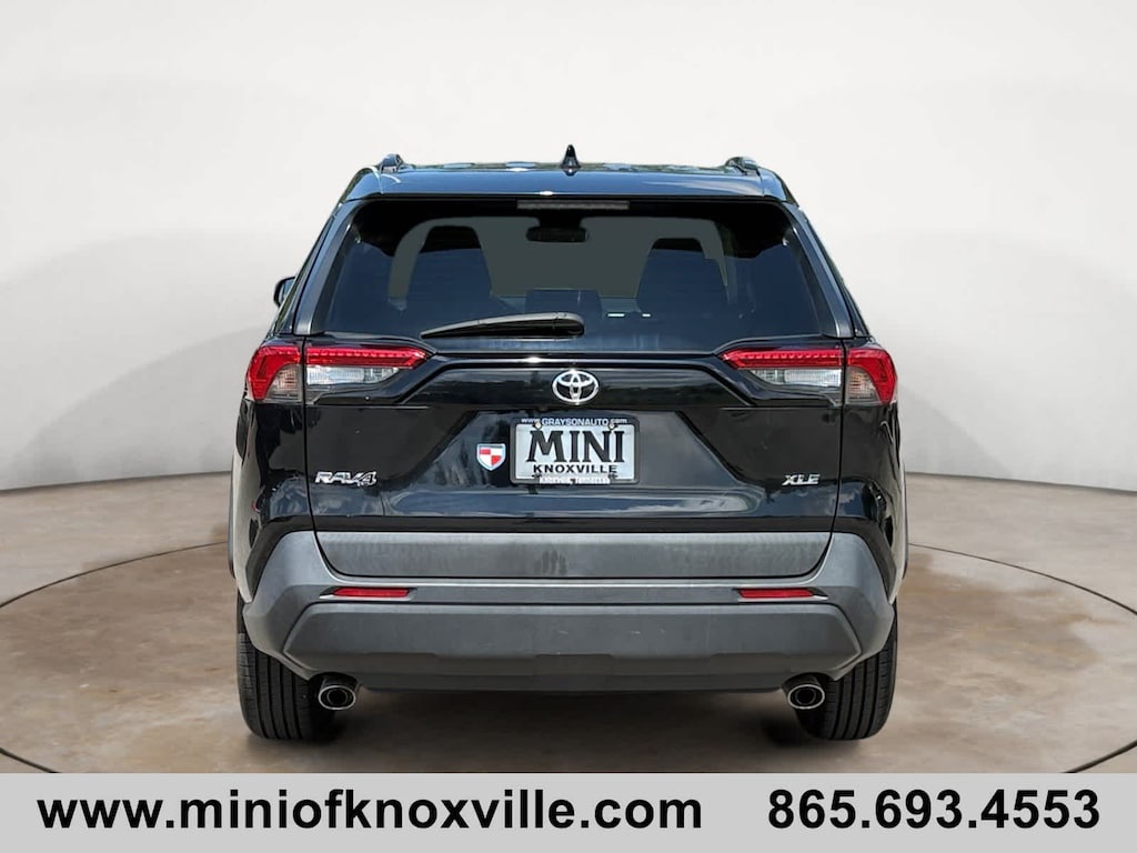 Used 2020 Toyota RAV4 XLE SUV