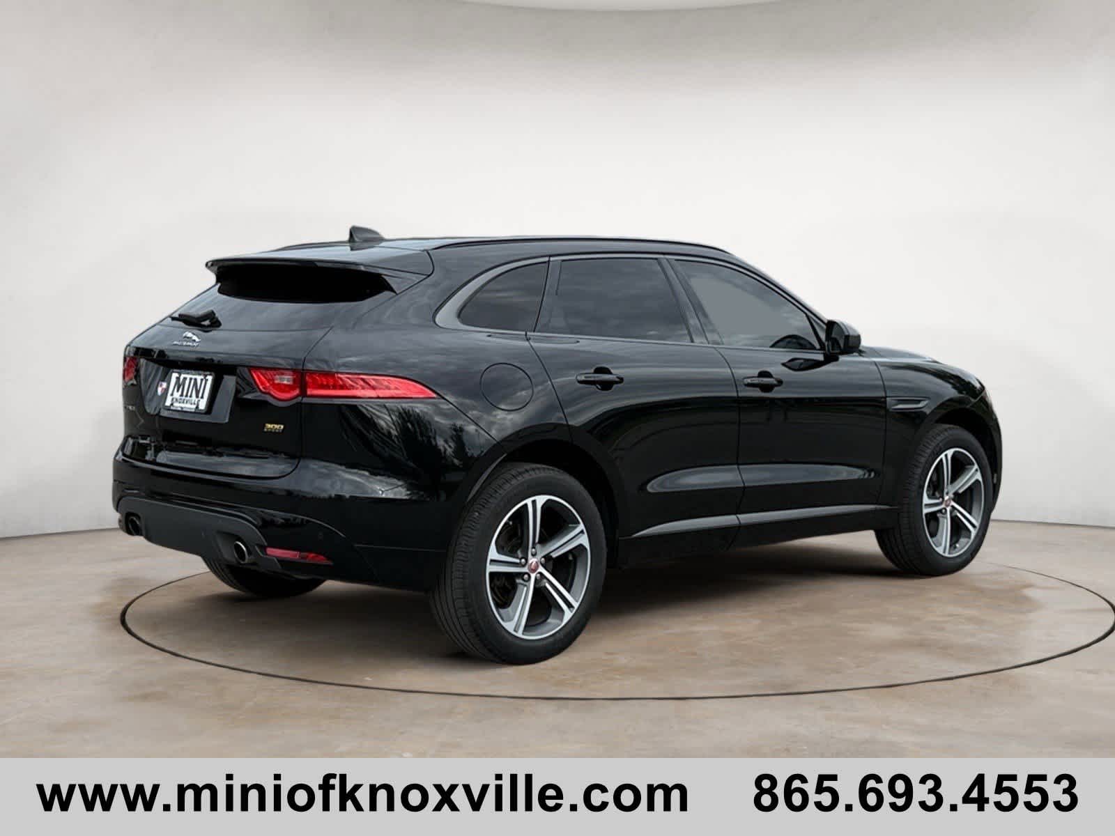 2020 Jaguar F-PACE photo 2