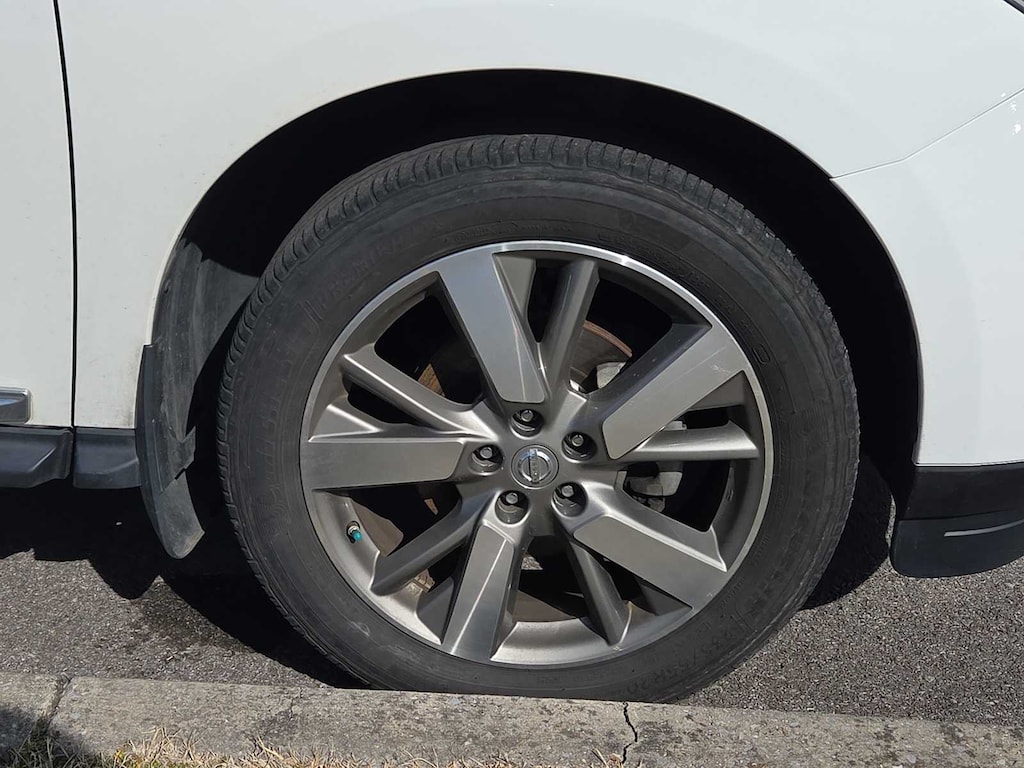 Used 2014 Nissan Pathfinder Platinum SUV