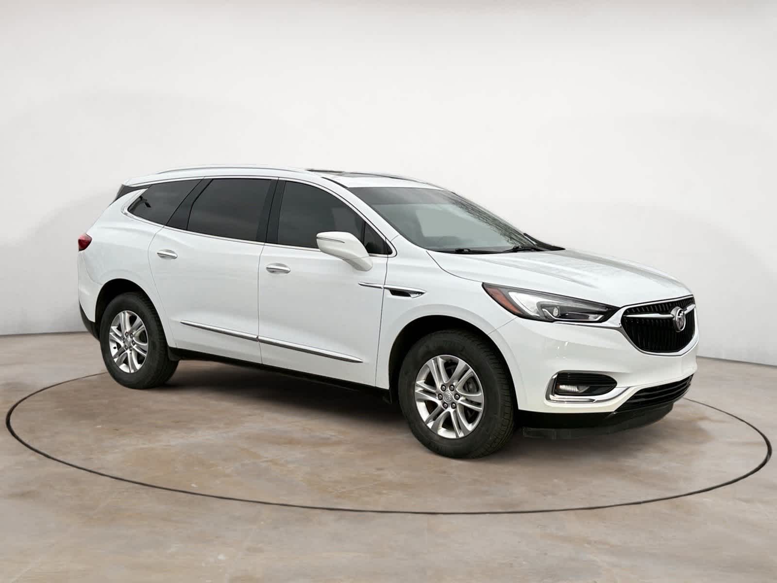 2019 Buick Enclave Essence's photo