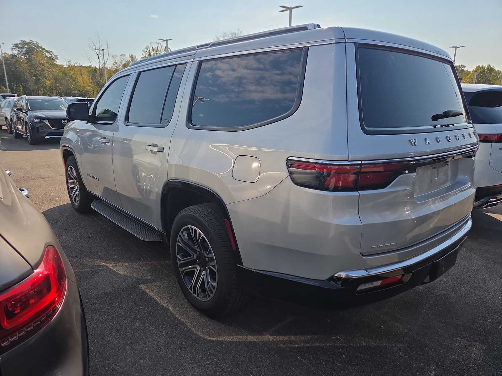 2023 Jeep Wagoneer Series II photo 3