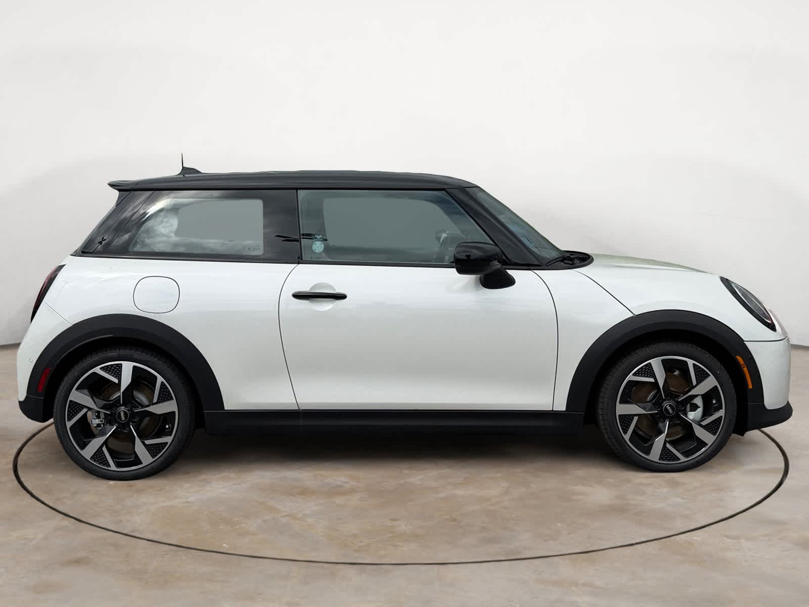 2026 MINI Hardtop 2 Door S - Photo 2