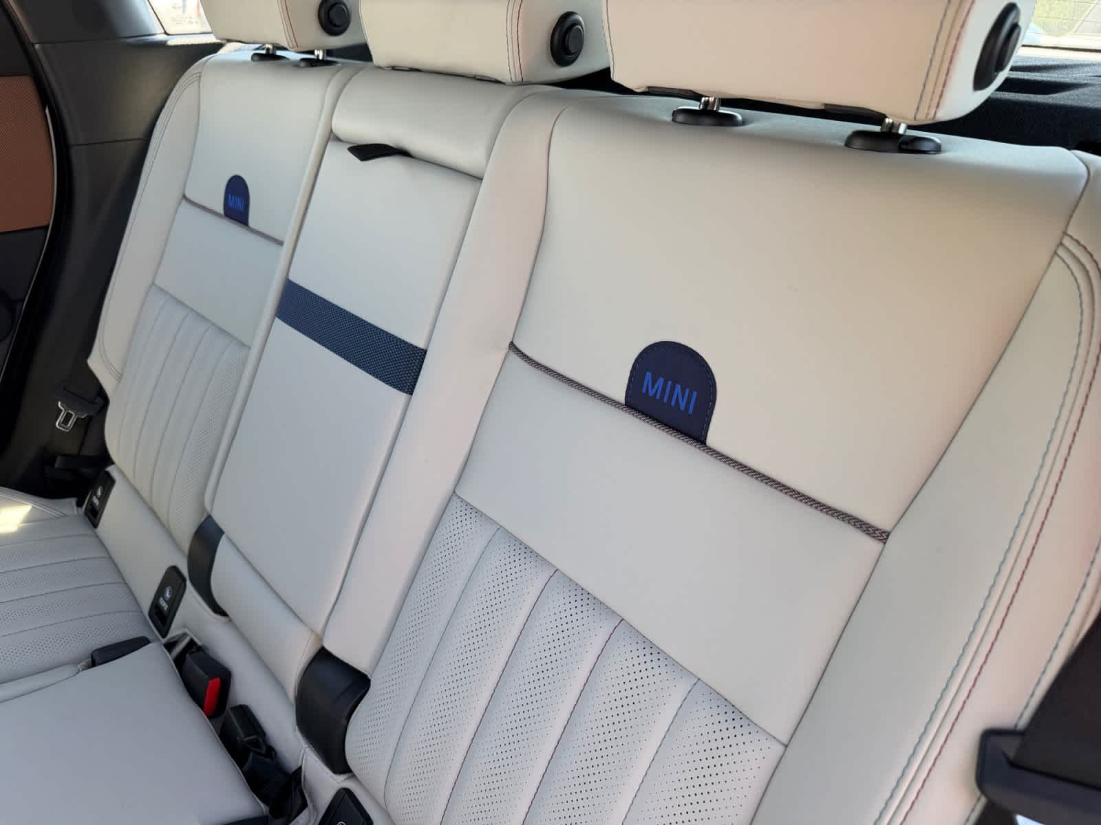 2026 MINI Countryman S - Photo 15
