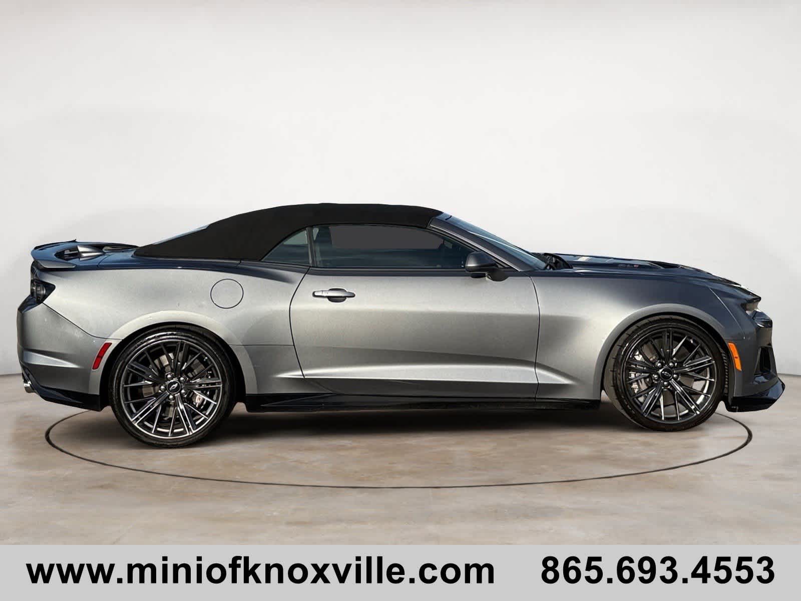 2022 Chevrolet Camaro ZL1 photo 2