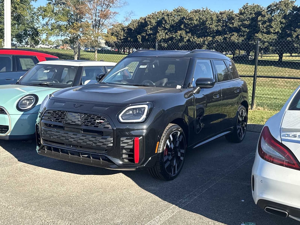 New 2026 MINI Countryman Signature Plus SUV