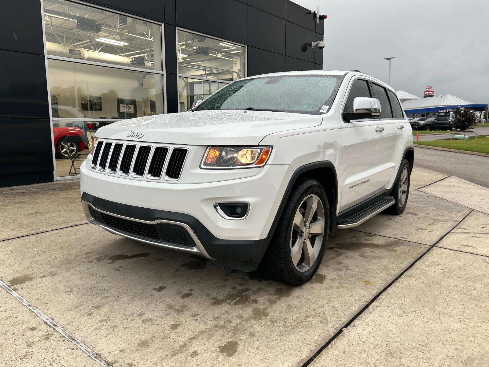 Used 2014 Jeep Grand Cherokee Limited with VIN 1C4RJEBG9EC472795 for sale in Knoxville, TN