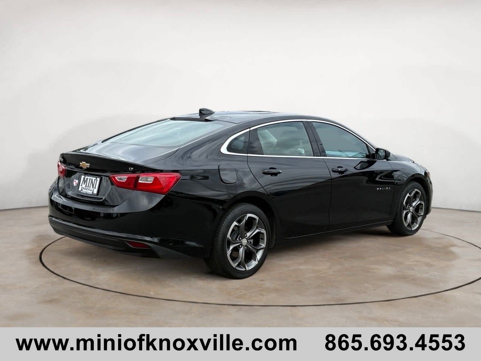 2023 Chevrolet Malibu 1LT photo 3