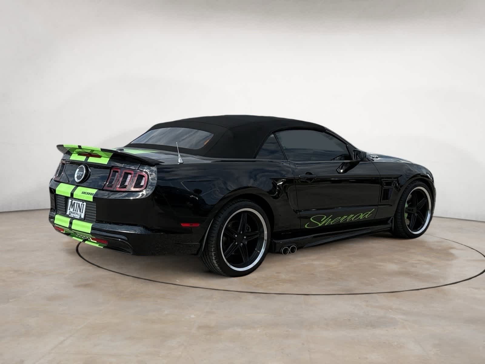 2014 Ford Mustang GT Premium Convertible photo 3