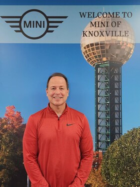 Staff member Mark Simerlein from ID_287894e8fa46