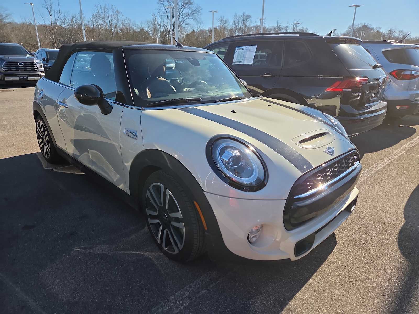 2019 MINI Convertible S's photo