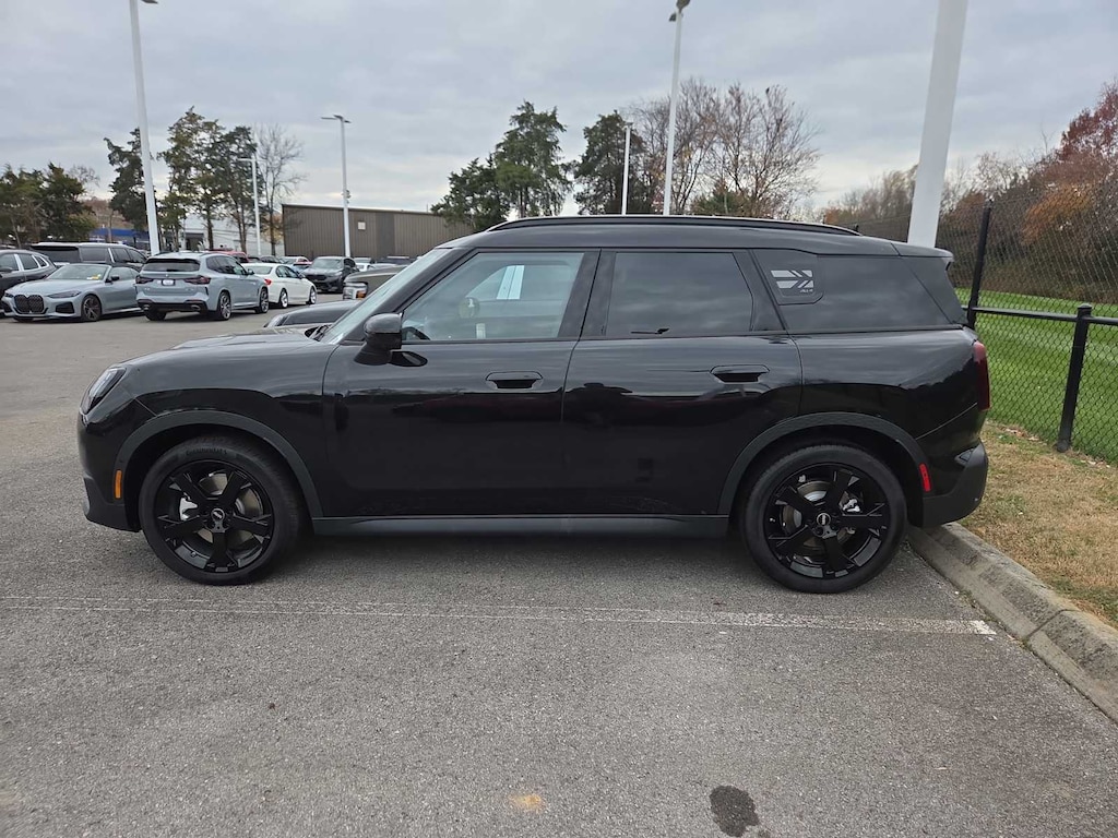 New 2026 MINI Countryman Iconic SUV