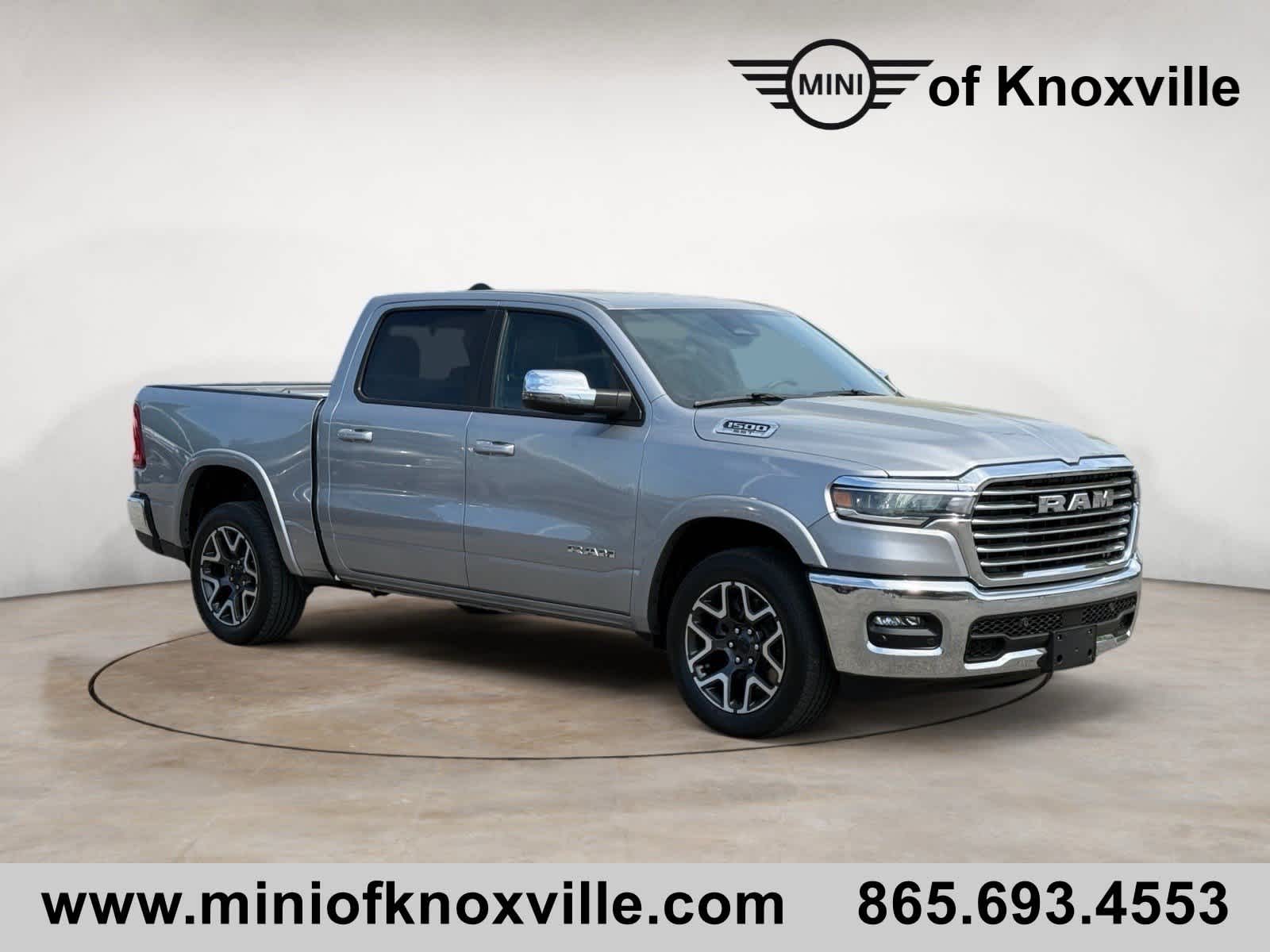 2025 RAM 1500 Laramie 4x4 Crew Cab 5'7's photo