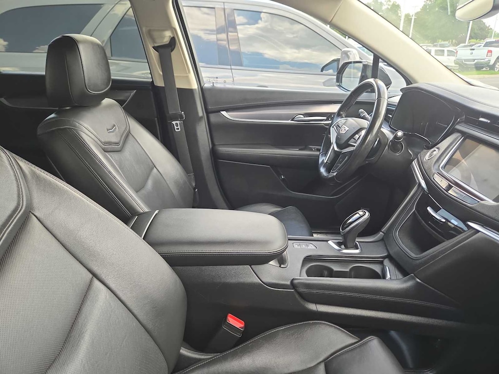Used 2019 CADILLAC XT5 Luxury AWD SUV