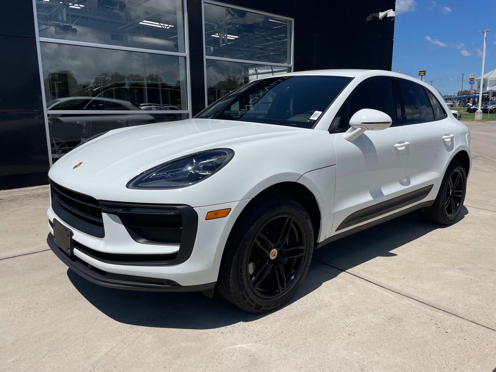 Used 2022 Porsche Macan Base with VIN WP1AA2A58NLB01654 for sale in Knoxville, TN