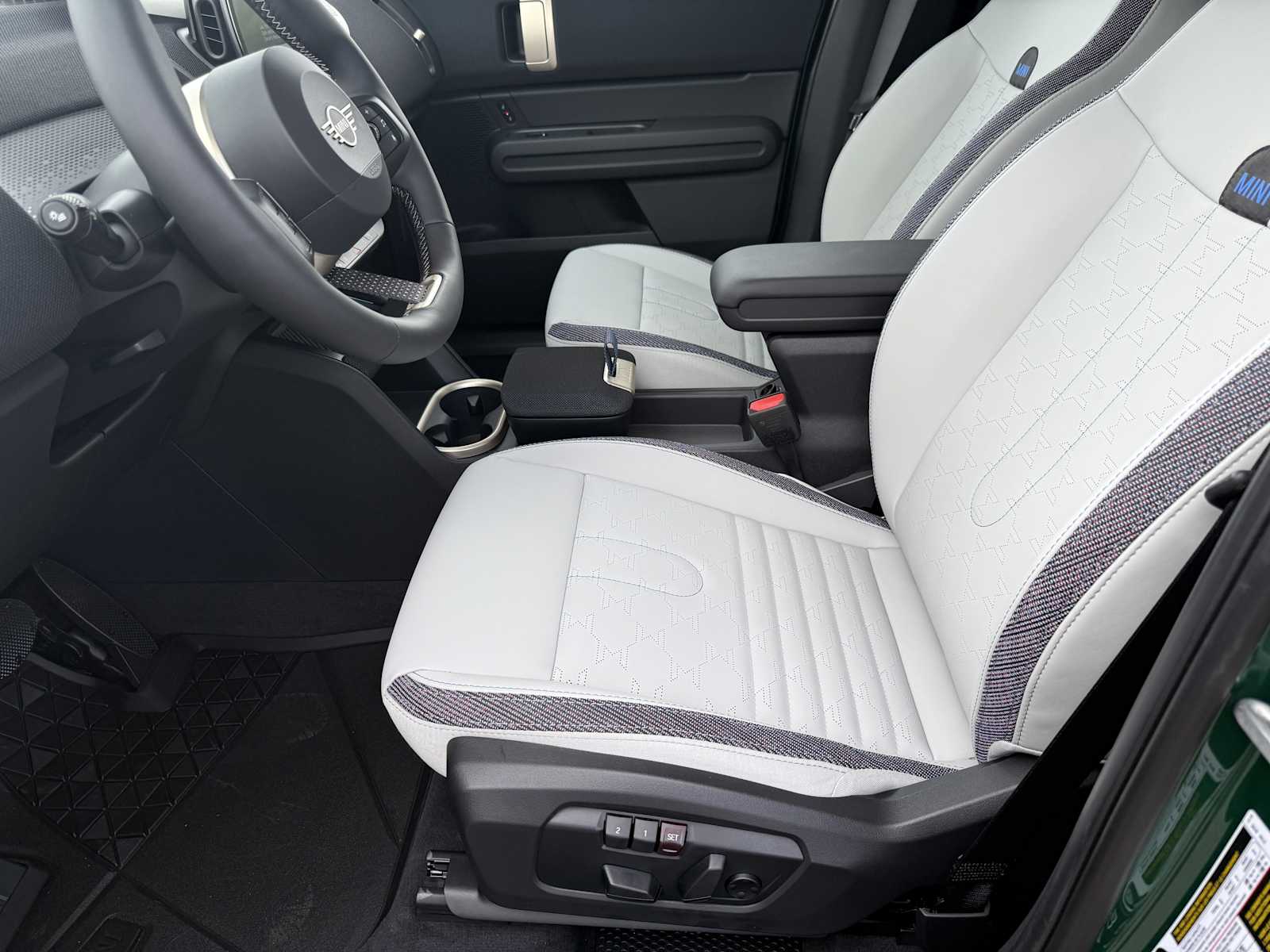 2025 MINI Countryman S - Photo 10