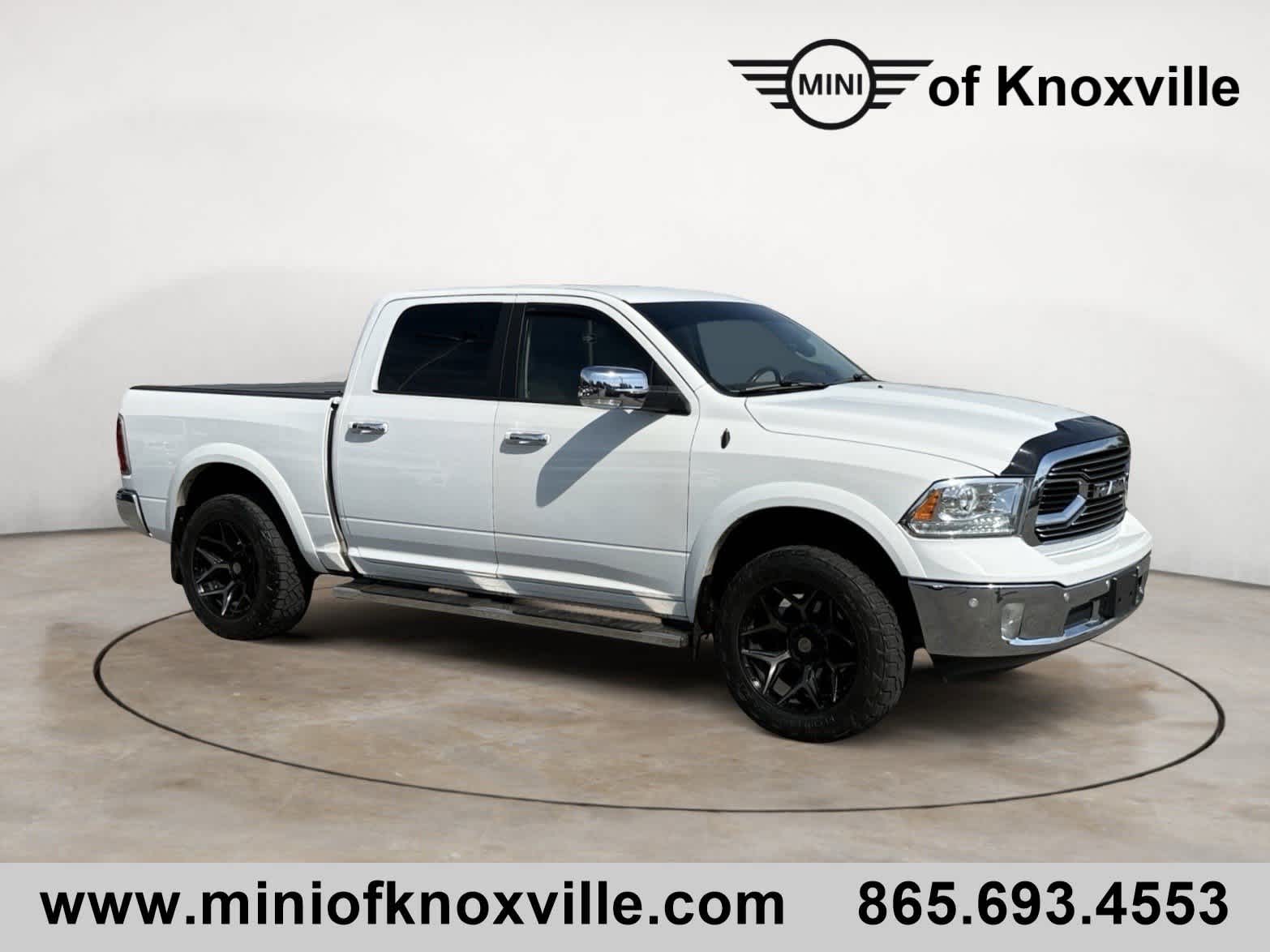 2019 RAM 1500 Classic Laramie 4x4 Crew Cab 5'7's photo