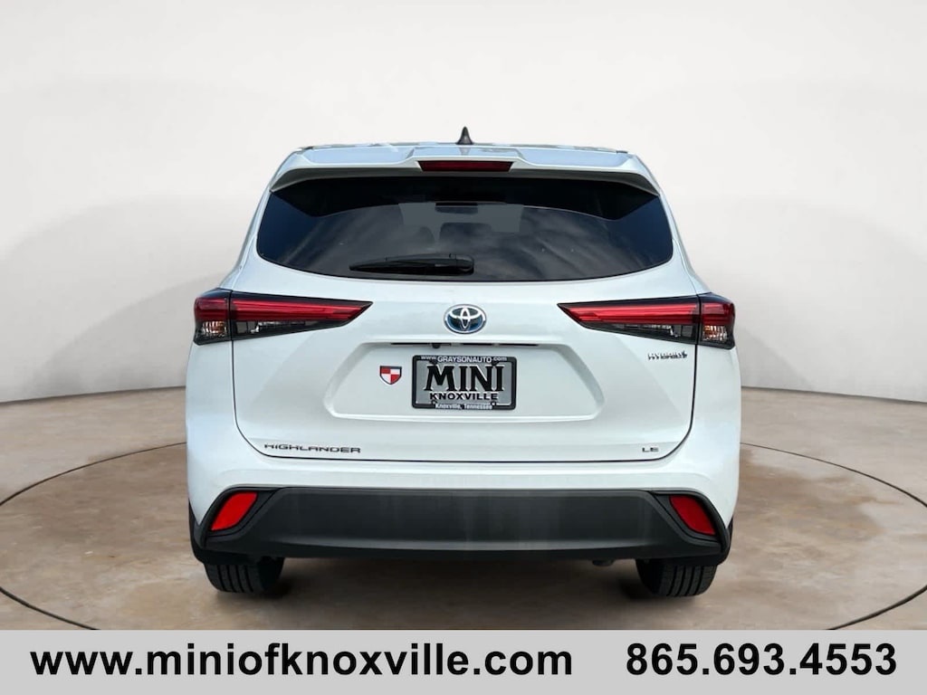 Used 2022 Toyota Highlander Hybrid Hybrid LE SUV