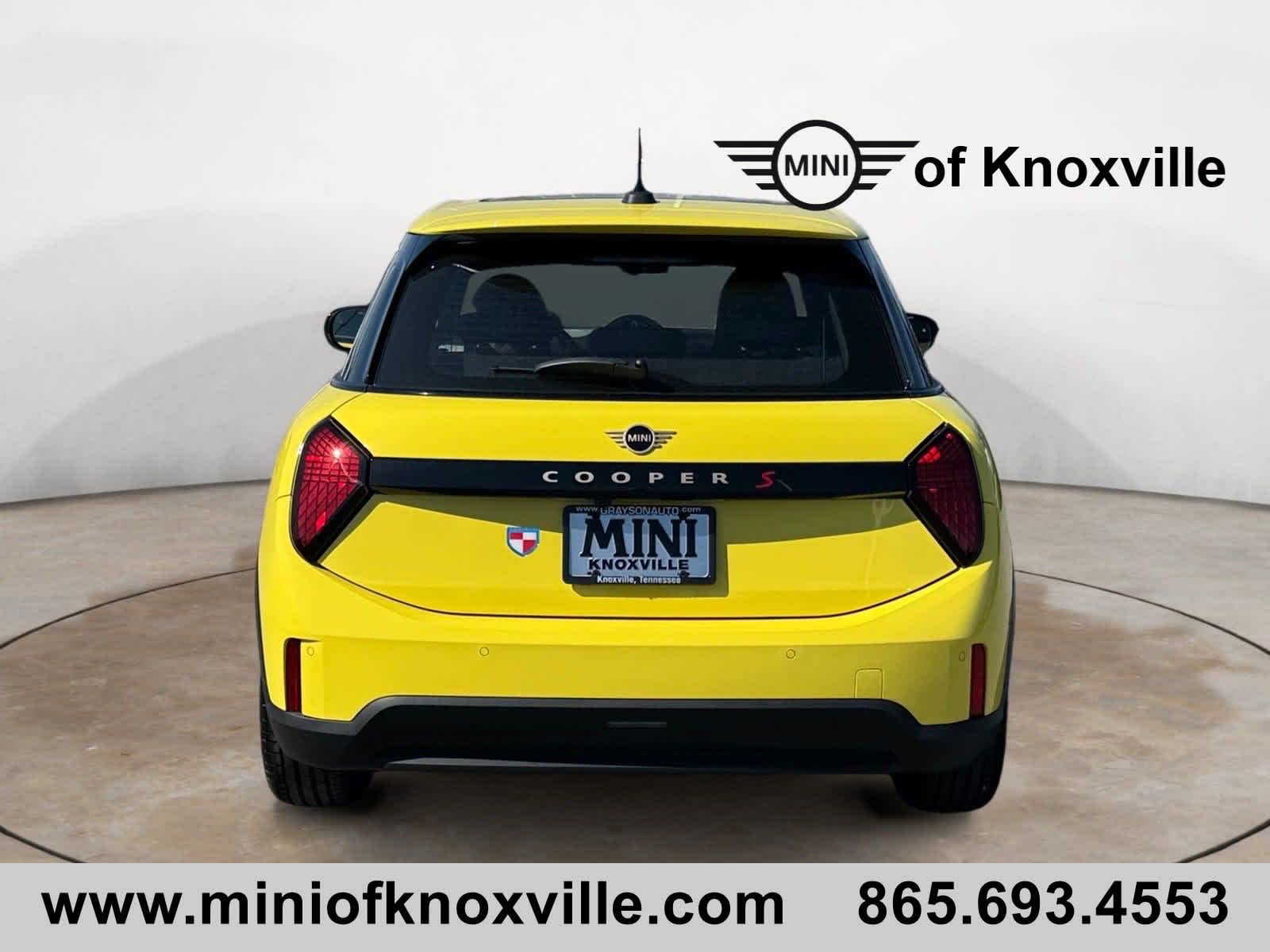 2025 Mini Cooper Signature photo 4