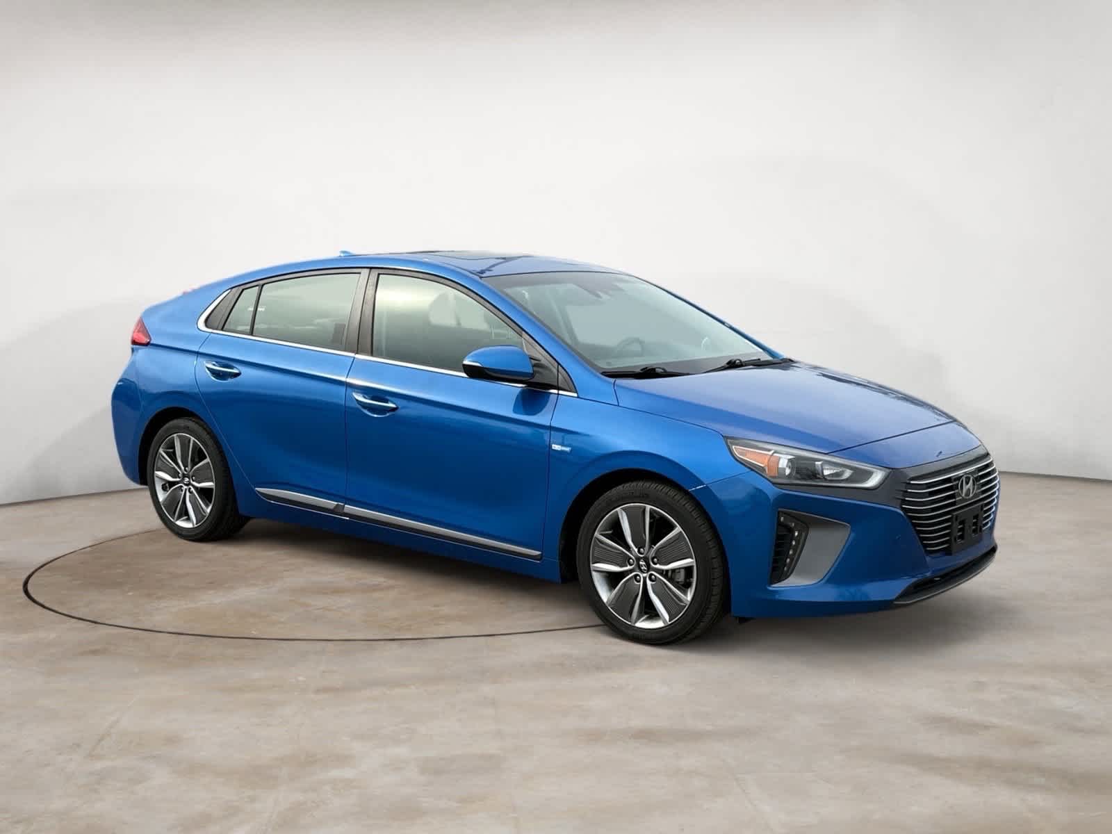 2018 Hyundai IONIQ Limited's photo