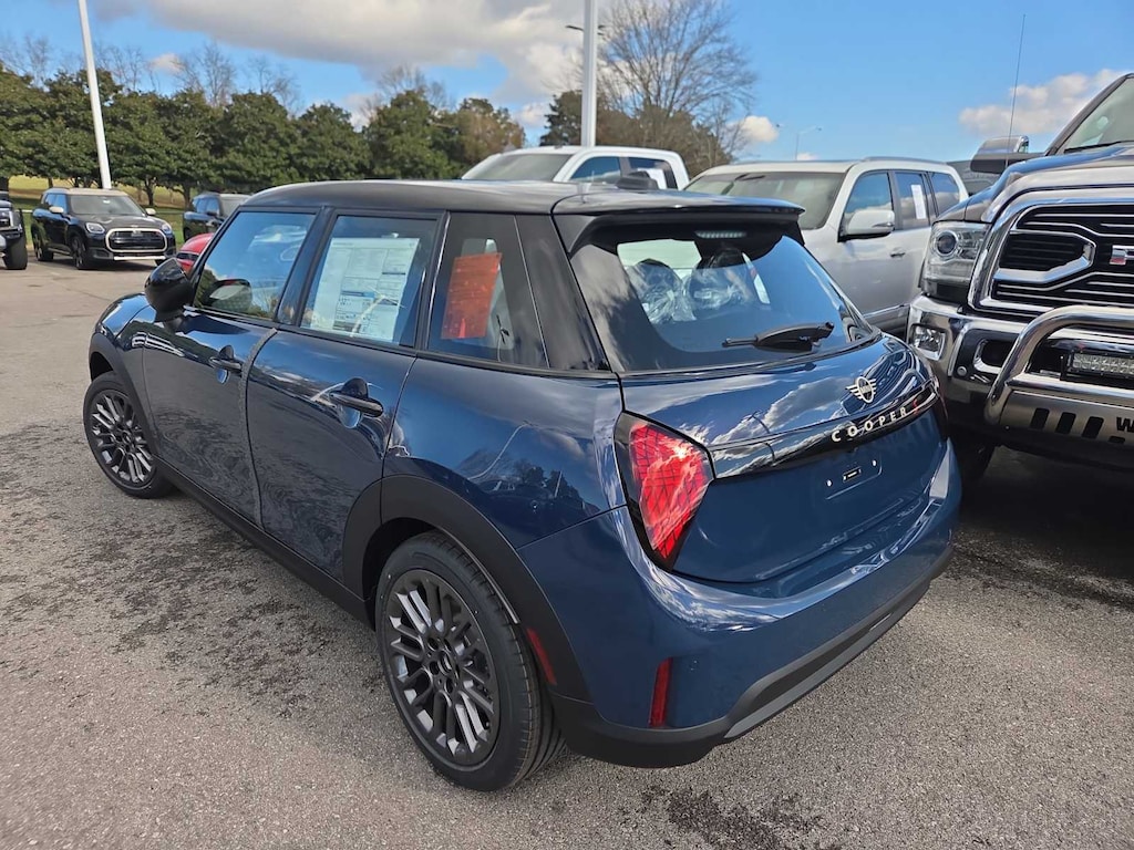 New 2026 MINI 4 Door Signature Plus Hatchback