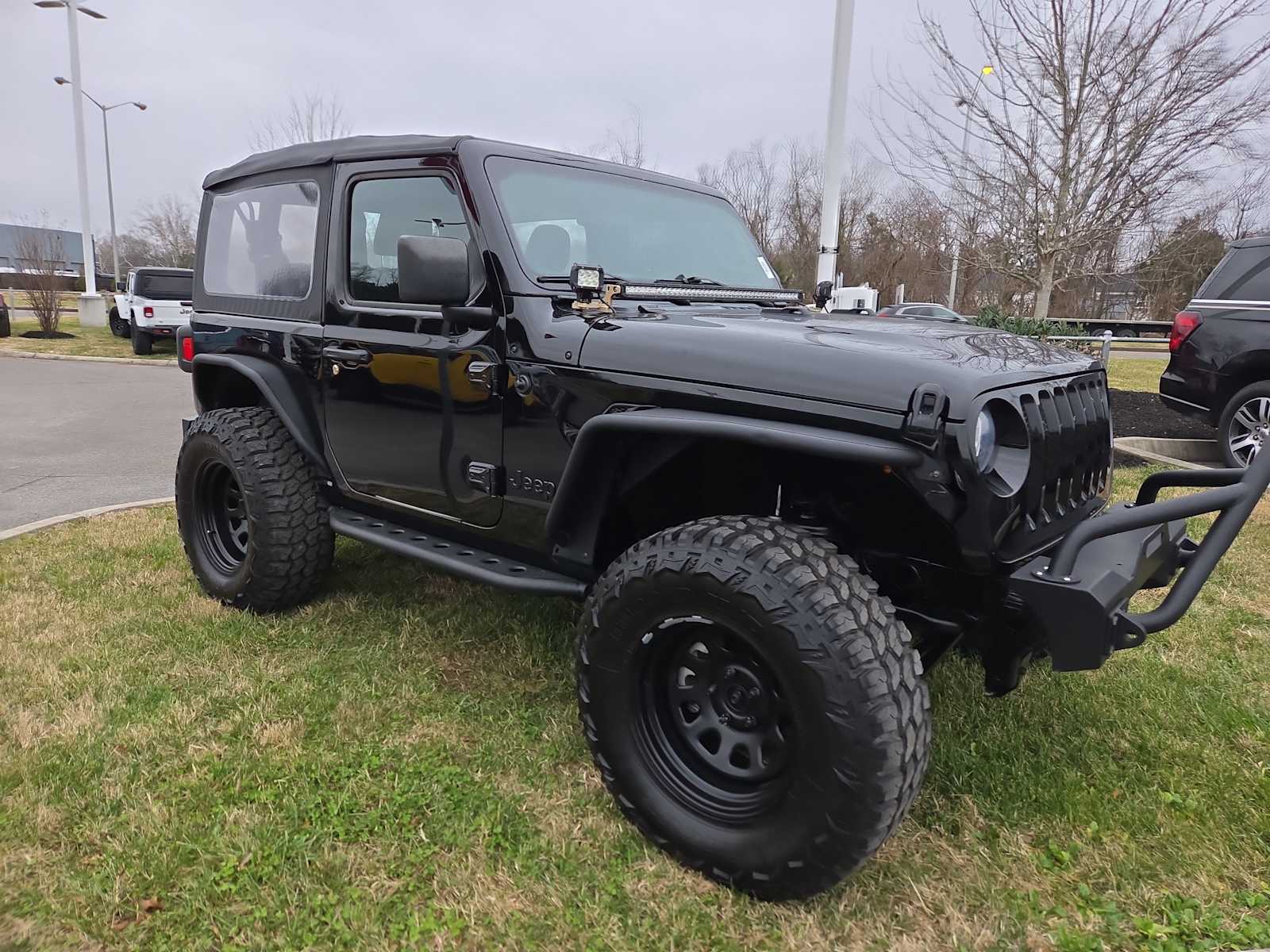 2022 Jeep Wrangler Sport's photo