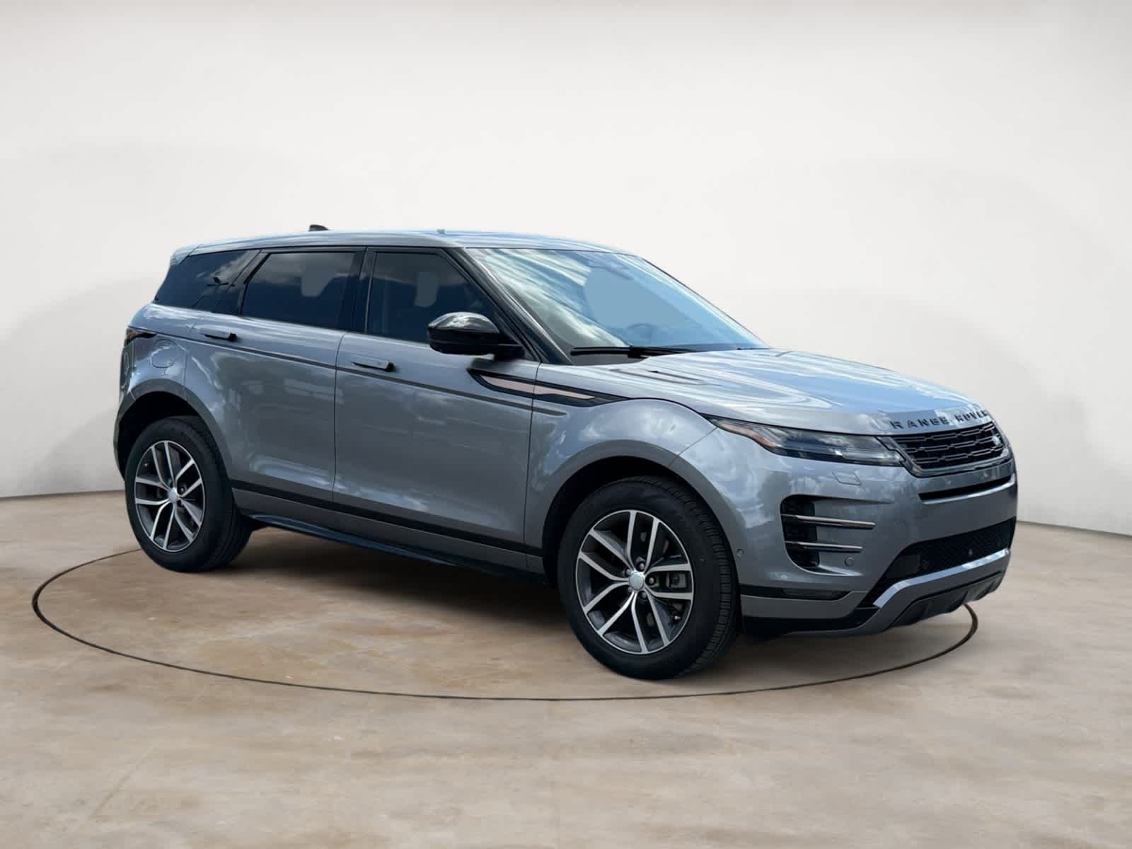 Used 2024 Land Rover Range Rover Evoque Dynamic SE